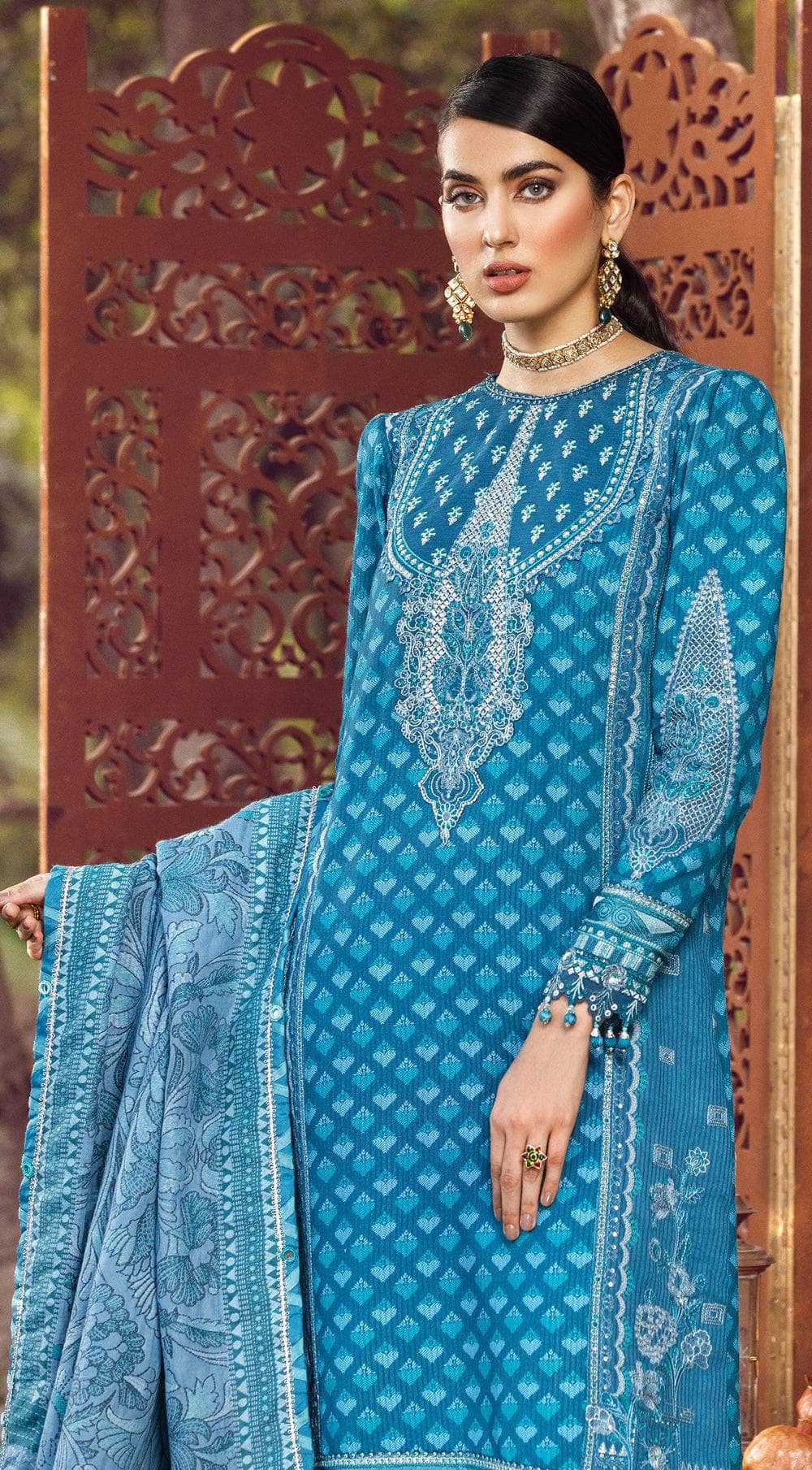 img_anaya_ankara_linen_embroidered_shawl_collection_awwal_boutique