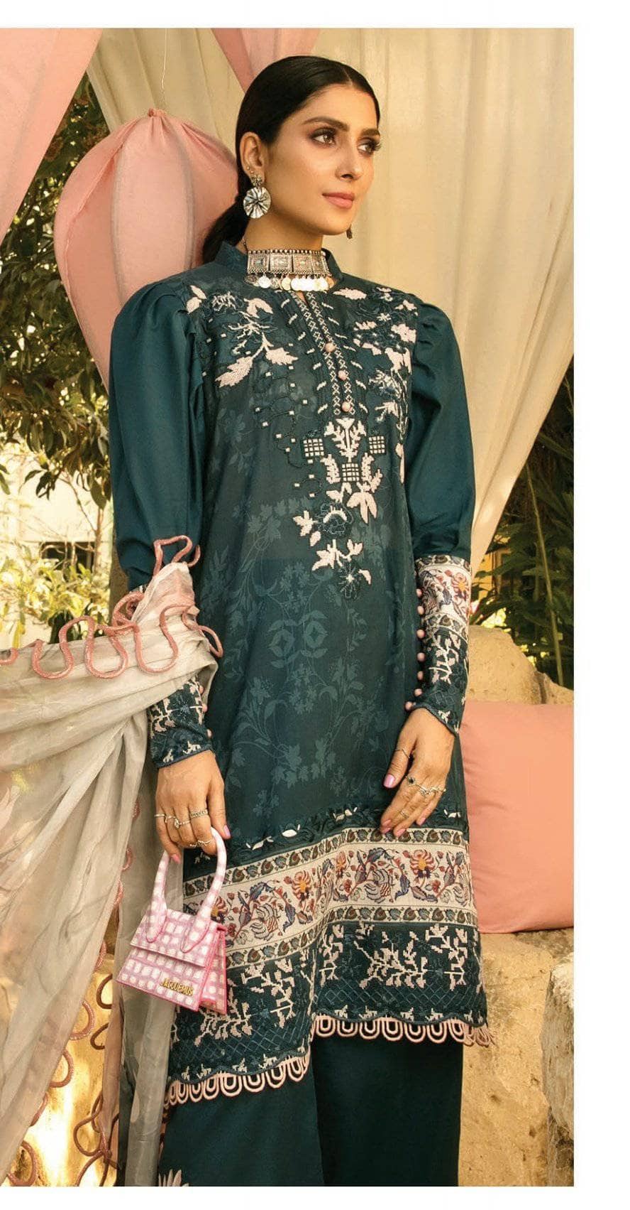 img_zoha_lawn_2021_by_ansab_jahangir_awwal_boutique