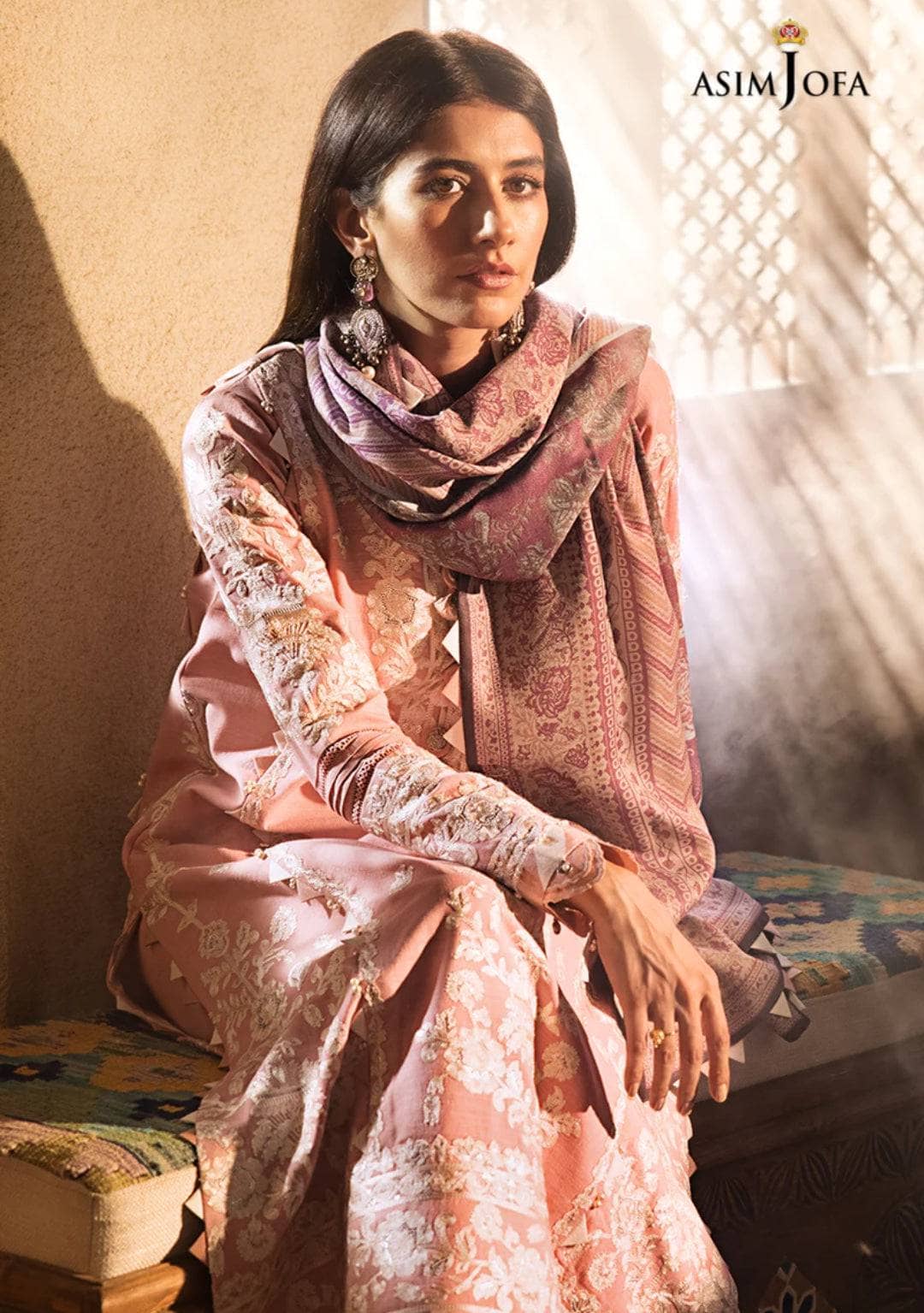 img_asim_jofa_kashmiri_shawl_collection_awwal_boutique