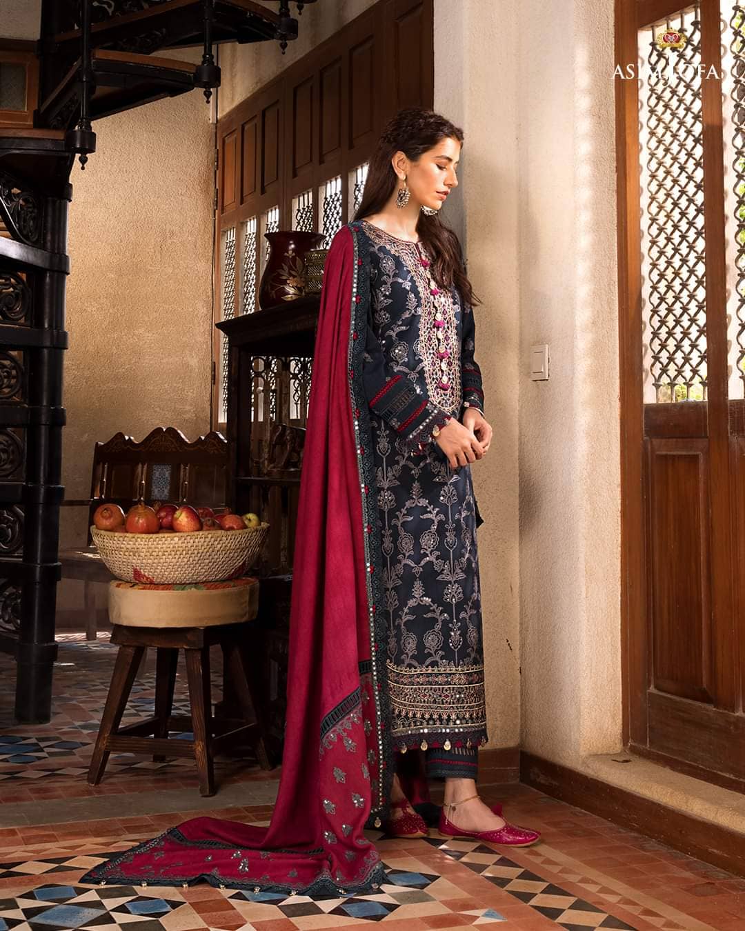img_asim_jofa_Kashmiri_shawl_collection_awwal_boutique