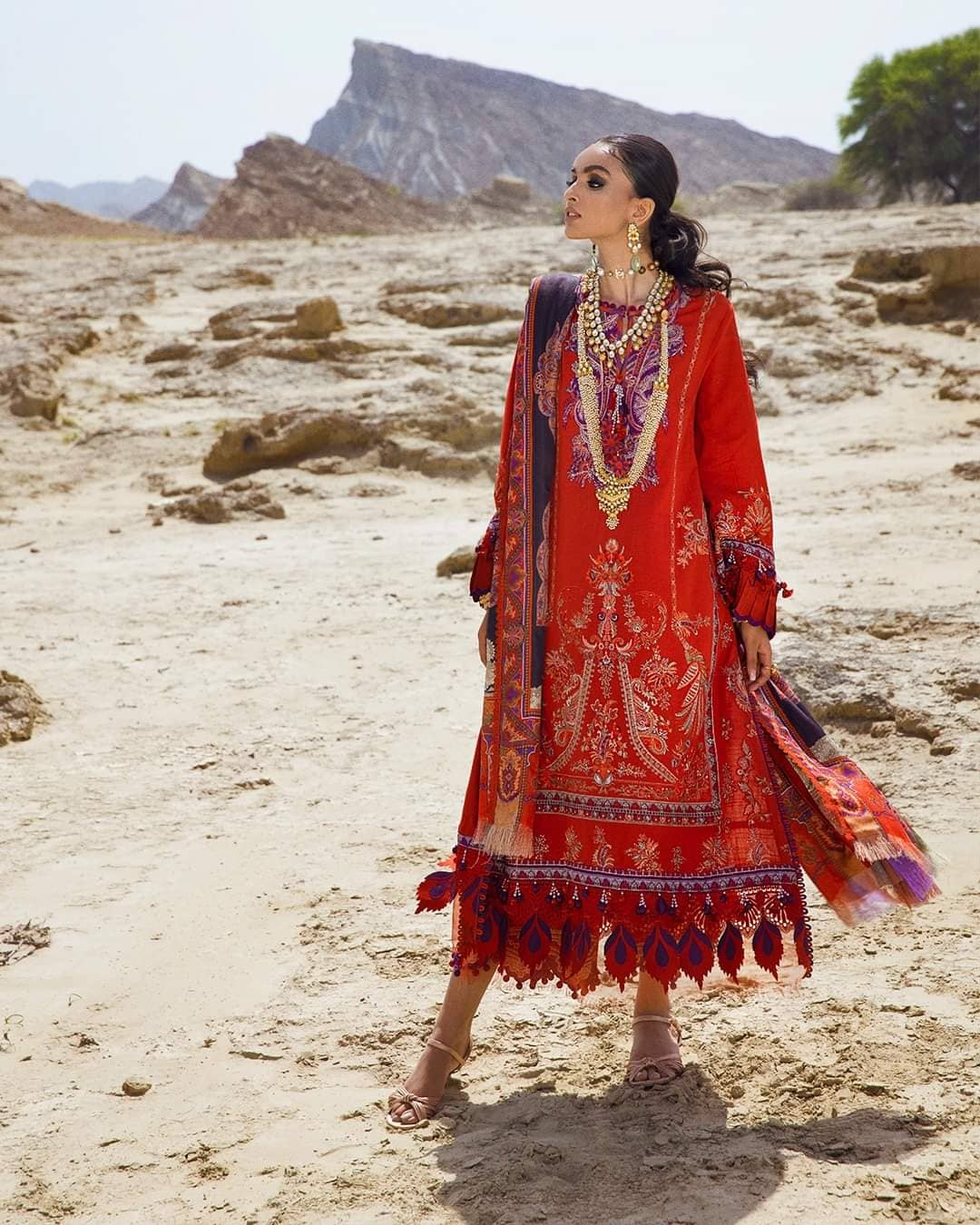 img_sana_safinaz_luxury_winter_21_awwal_boutique