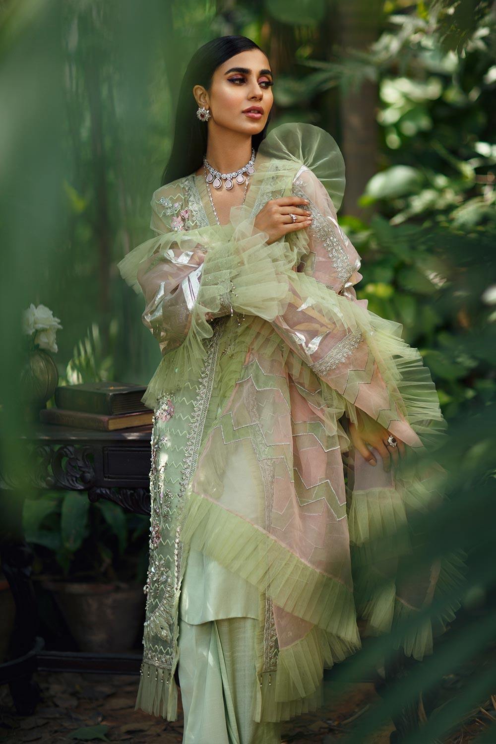 img_azalea_luxury_formals_awwal_boutique