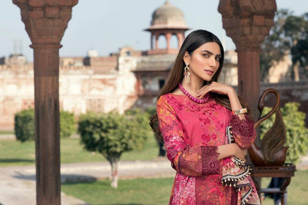 img_azure_luxury_lawn_collection_awwal_boutique