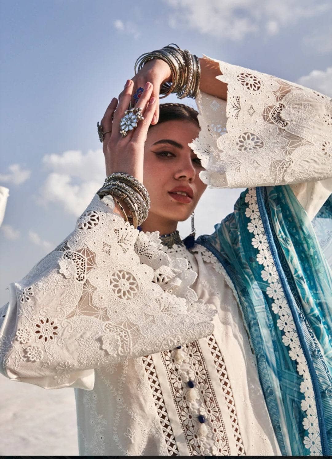 img_lawnkari_lawn_22_awwal_boutique
