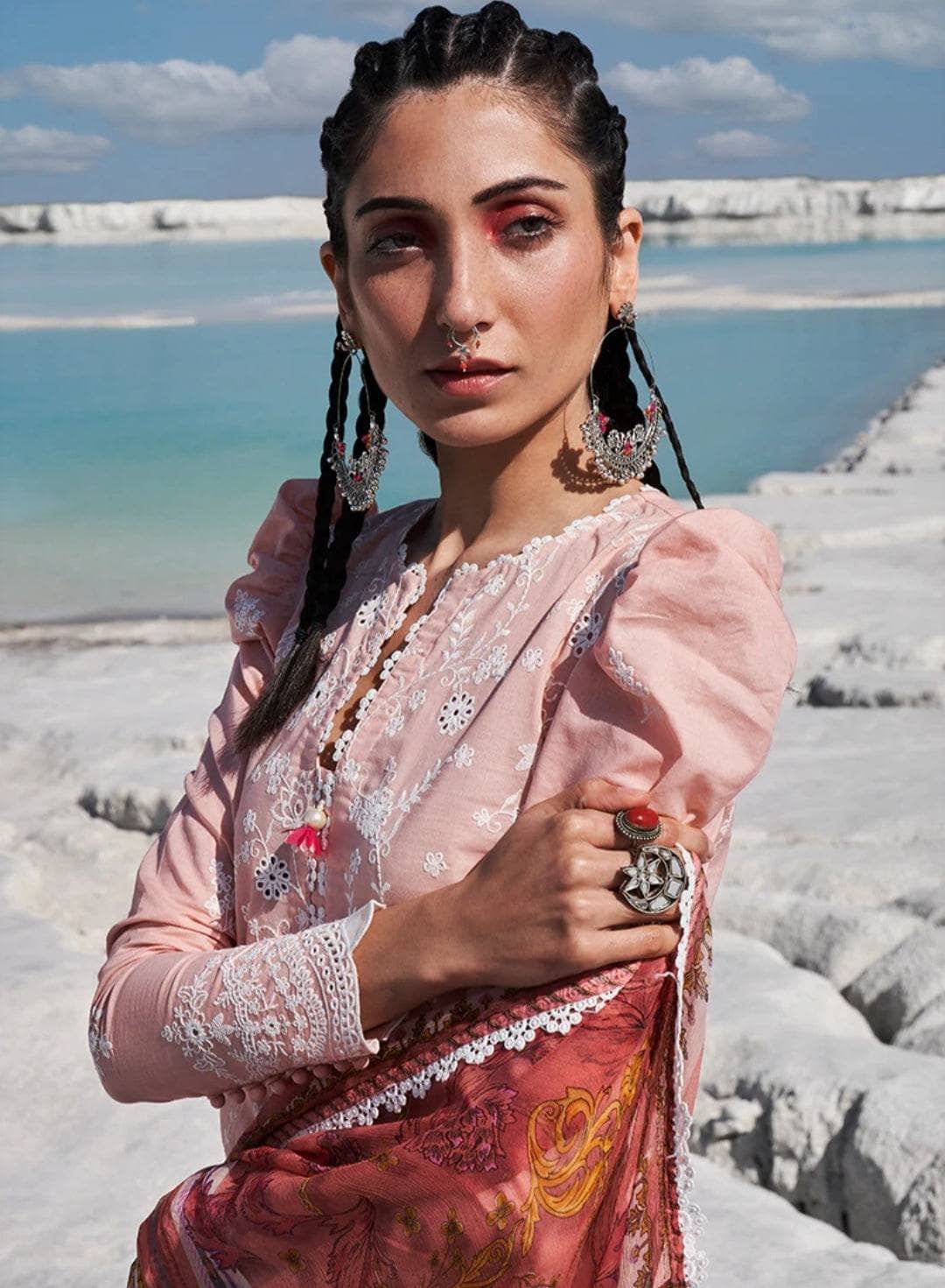 img_lawnkari_lawn_22_awwal_boutique