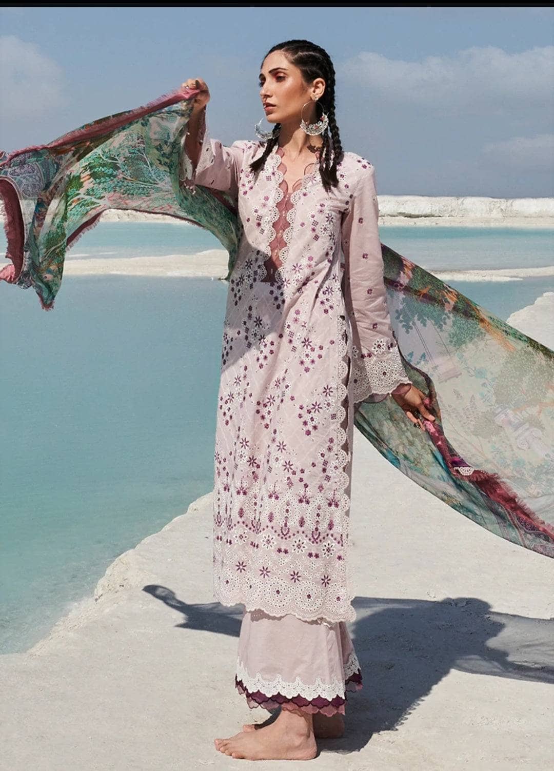 img_lawnkari_lawn_22_awwal_boutique