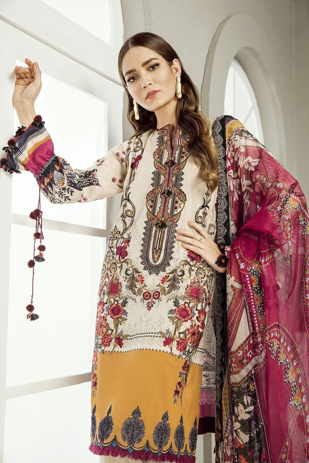 img_baroque_lawn_collection_awwal_boutique
