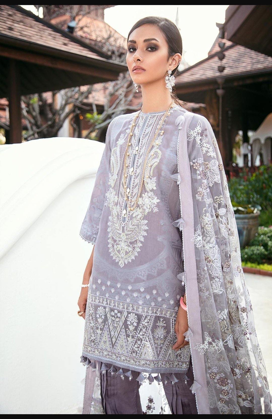 img_baroque_premium_lawn_collection_awwal_boutique