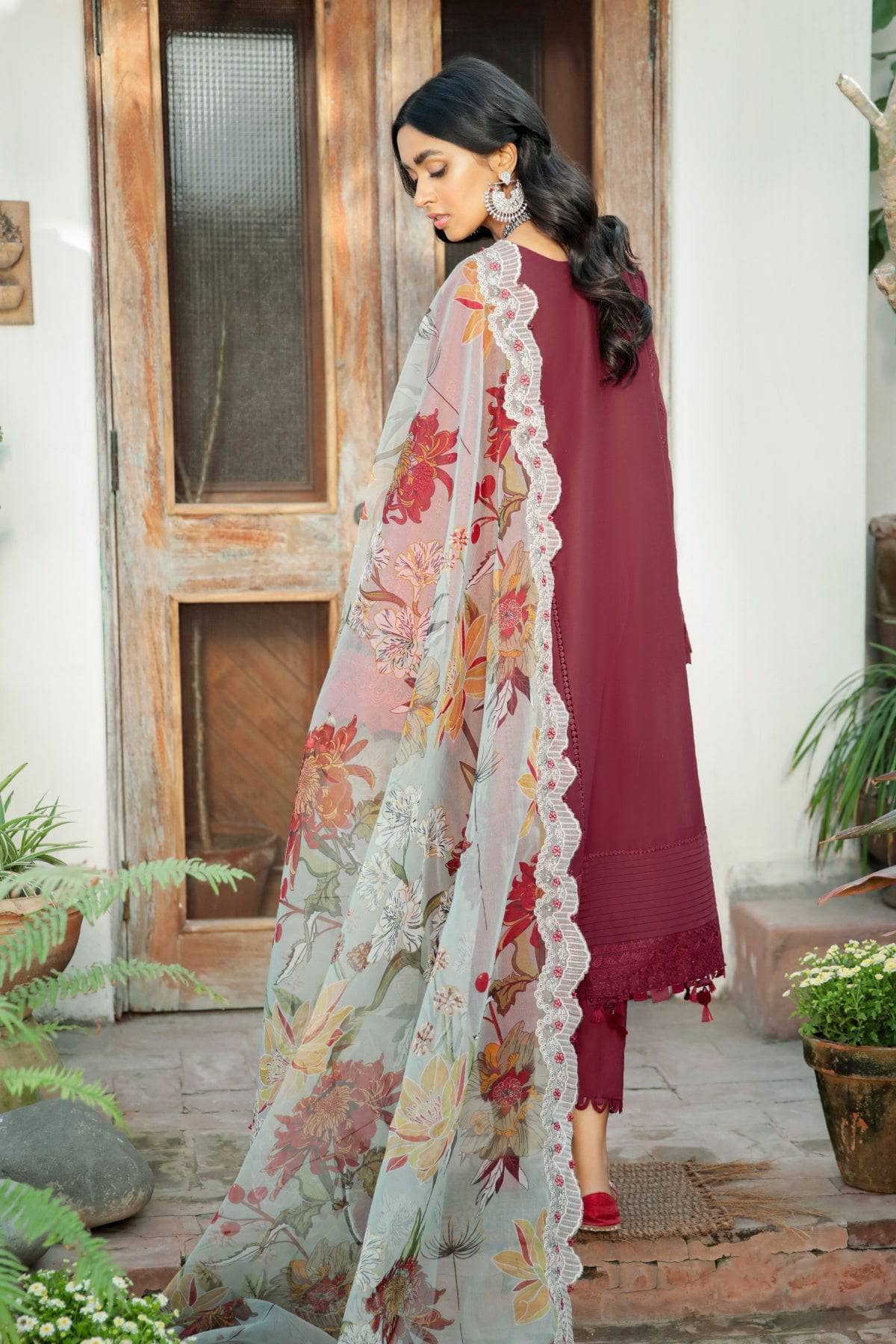 img_baroque_swiss_voil_awwal_boutique