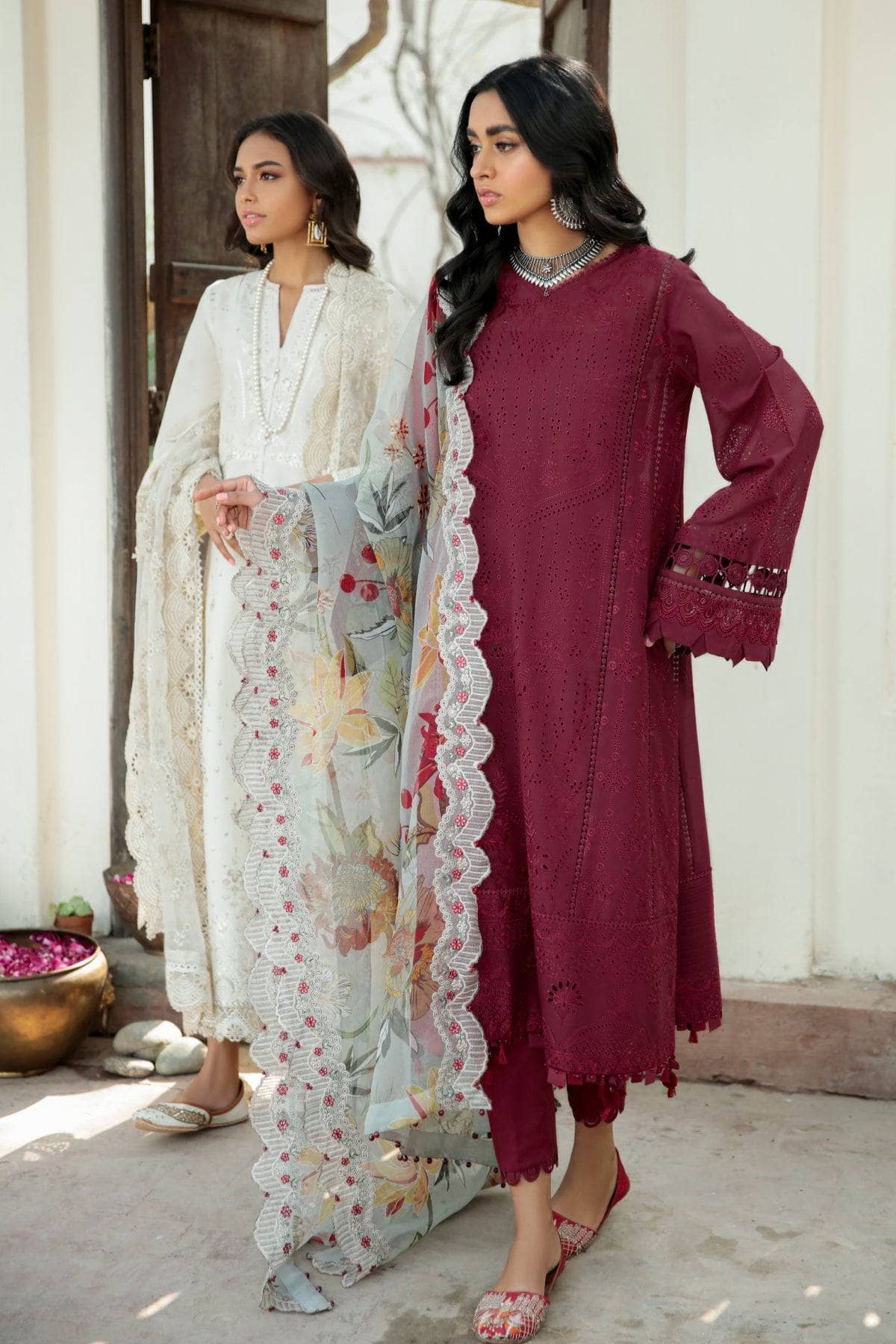 img_baroque_swiss_voil_awwal_boutique