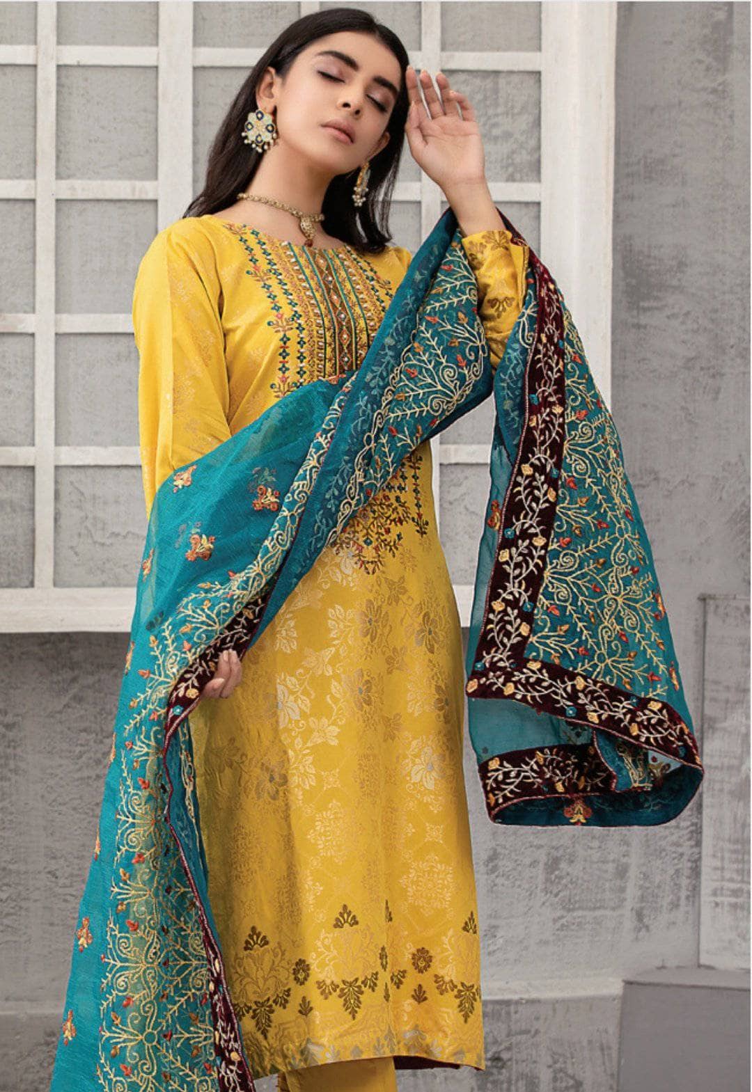 Baroque Winter Pakistani Suits MTF Tarannum Viscose Jacquard/02