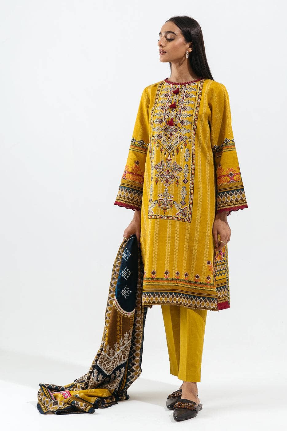 Img_beechtree_fall_winter_22_awwal_boutique