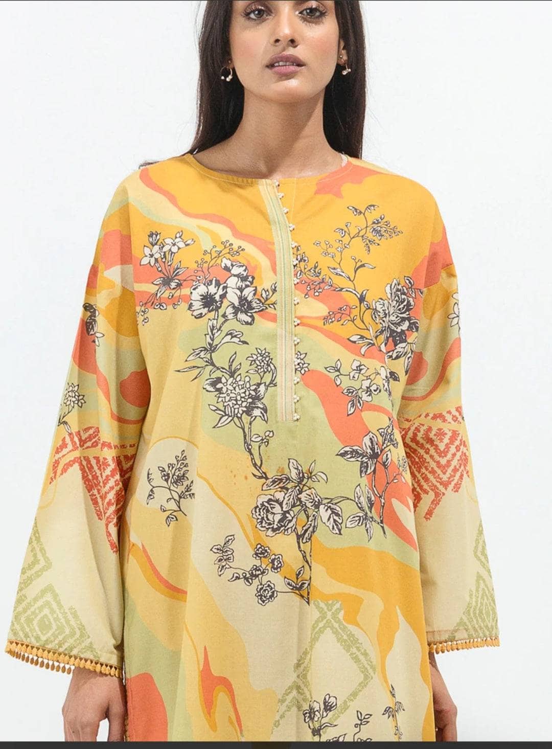 Img_beechtree_lawn_22_awwal_boutique