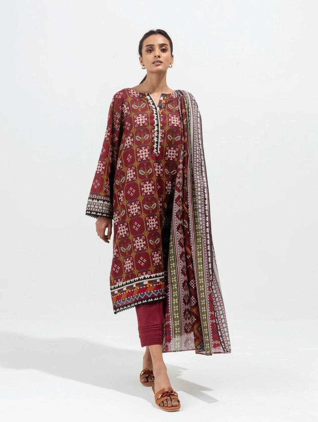 Img_beechtree_lawn_22_awwal_boutique