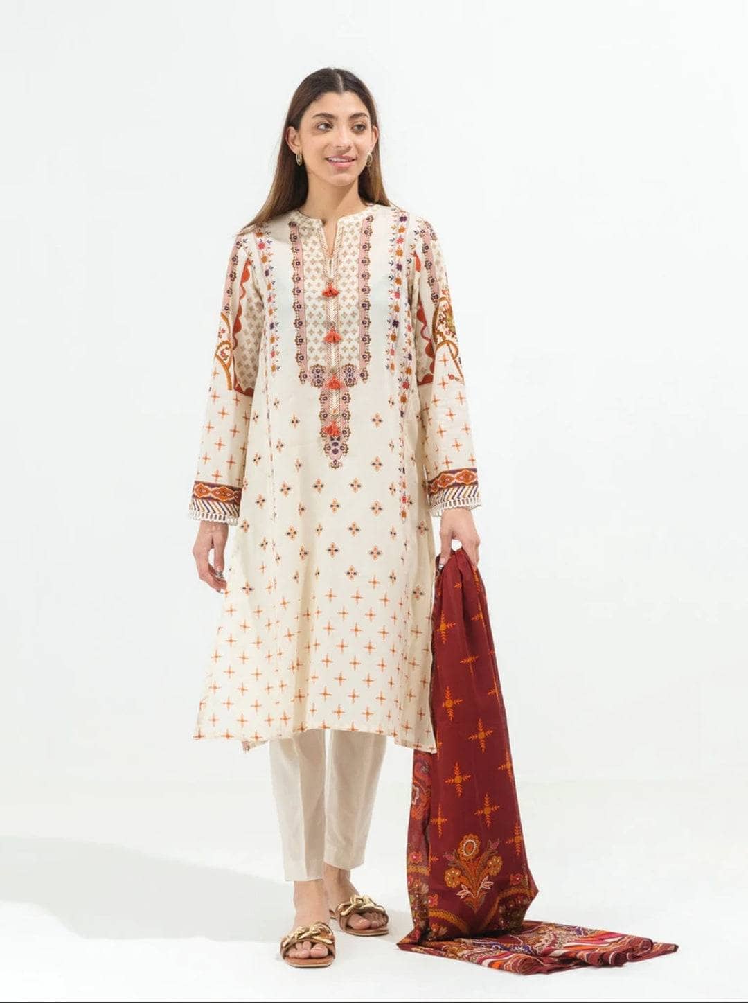 img_beechtree_lawn_22_awwal_boutique