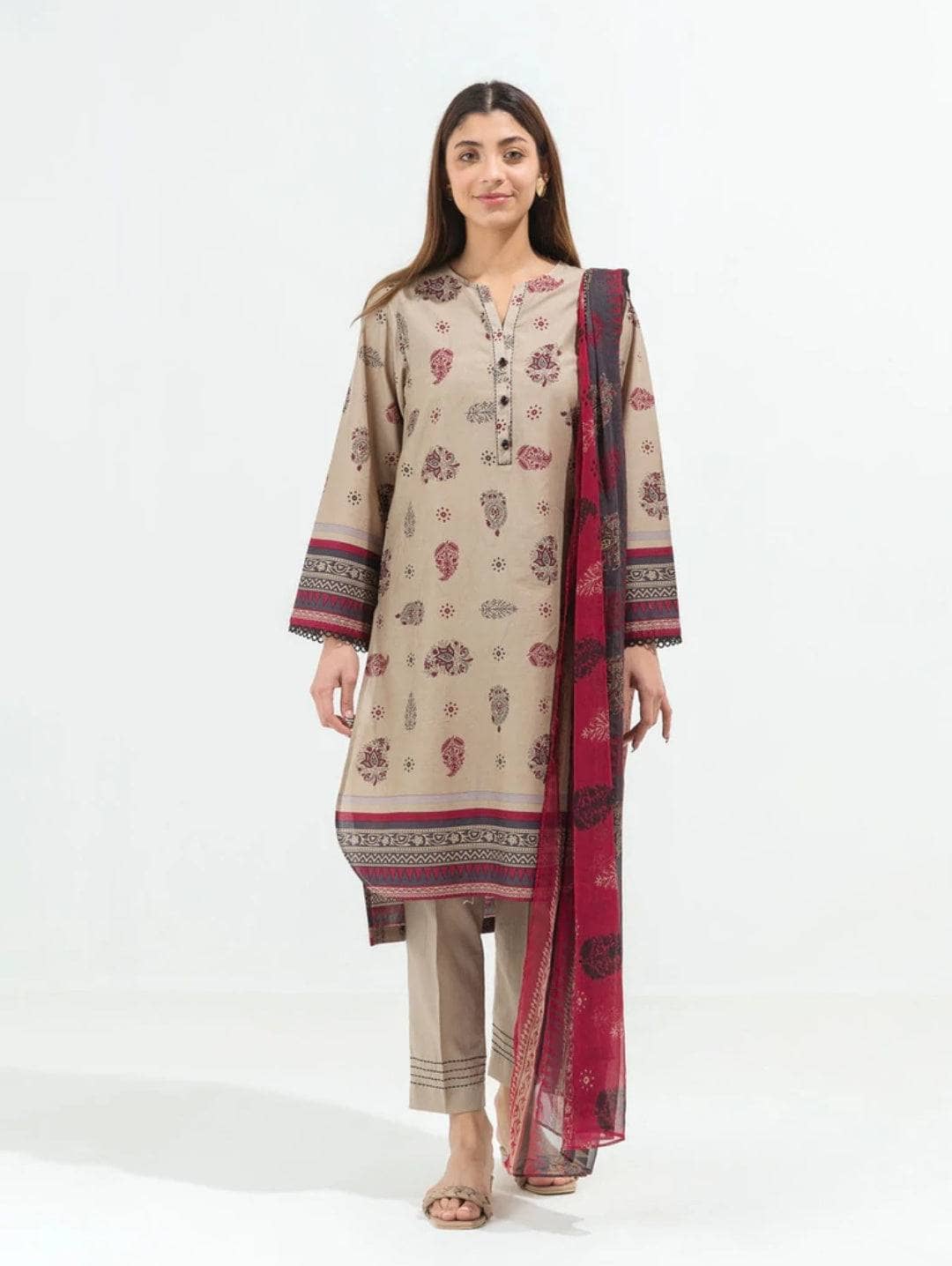 img_beechtree_lawn_22_awwal_boutique
