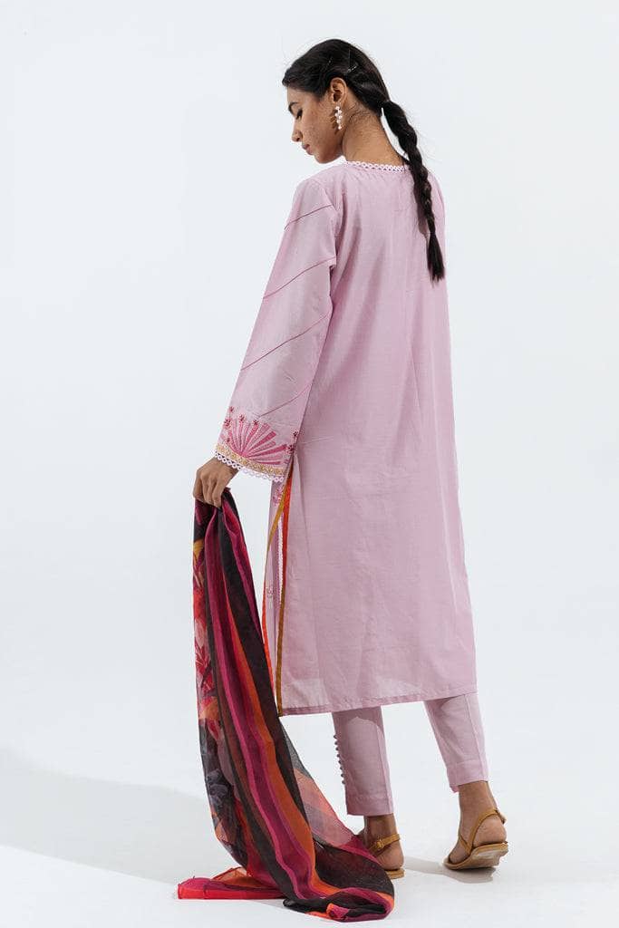 img_beechtree_lawn_2022_awwal_boutique