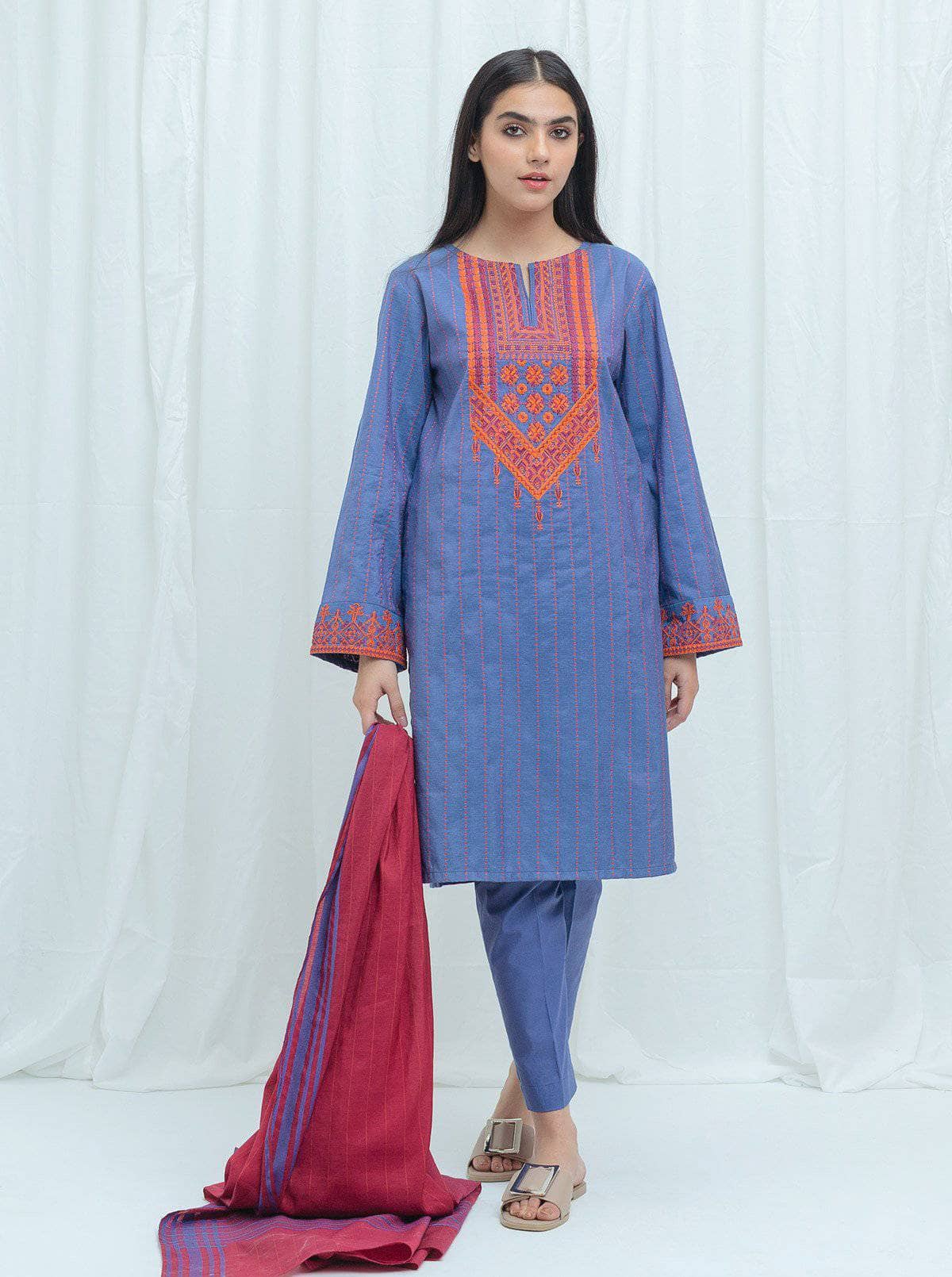 img_beechtree_lawn_2021_awwal_boutique