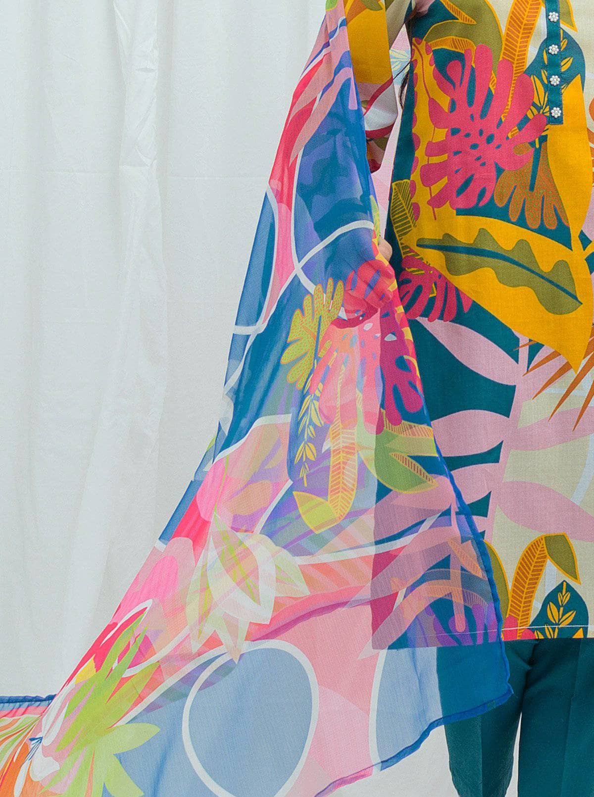 img_beechtree_lawn_2021_awwal_boutique