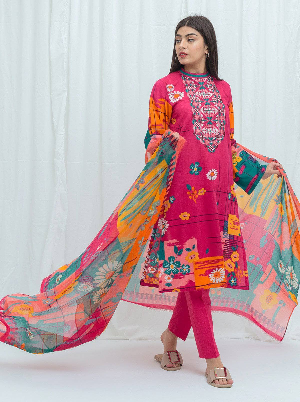 img_beechtree_lawn_2021_awwal_boutique