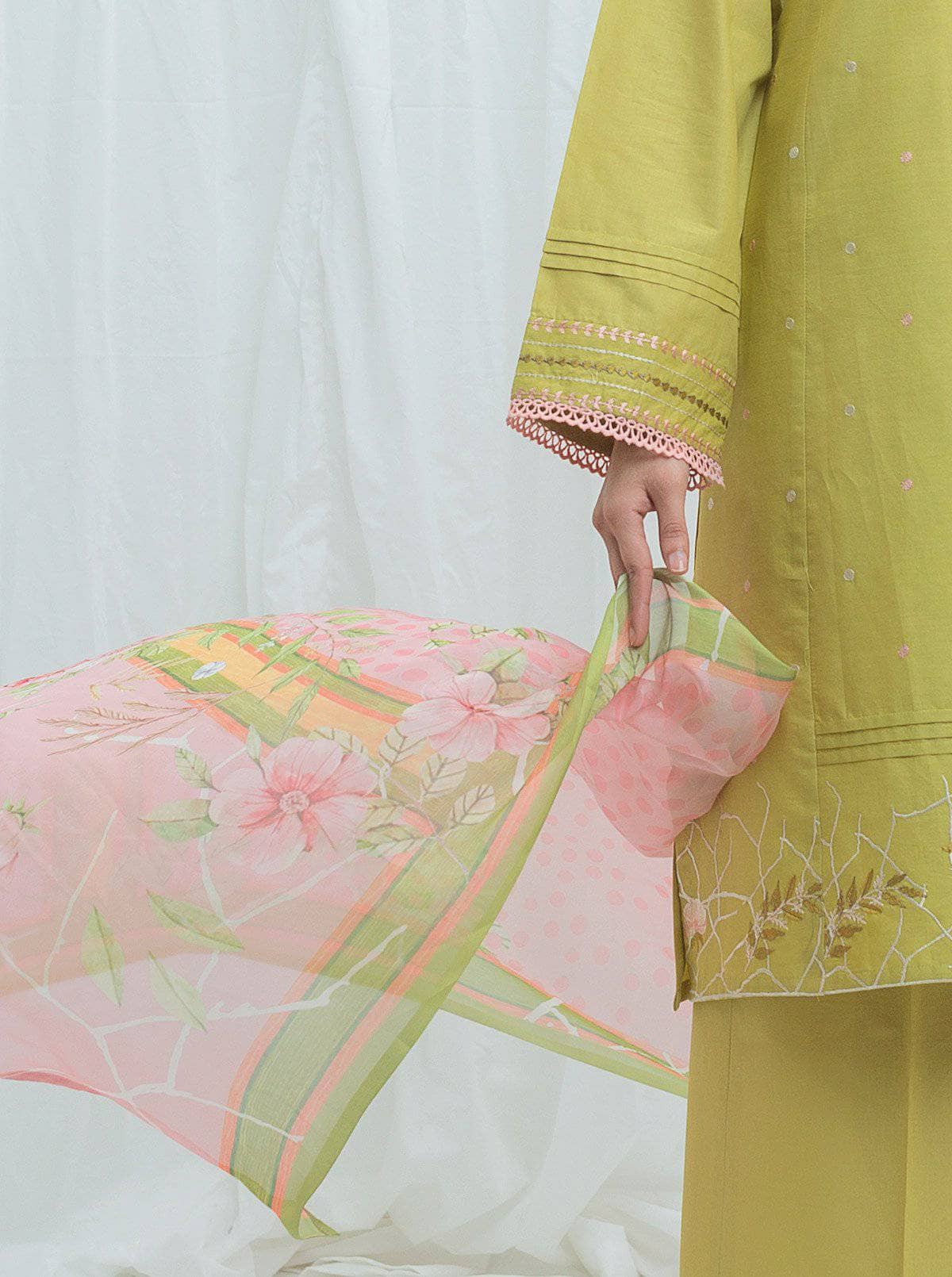 img_beechtree_lawn_2021_awwal_boutique