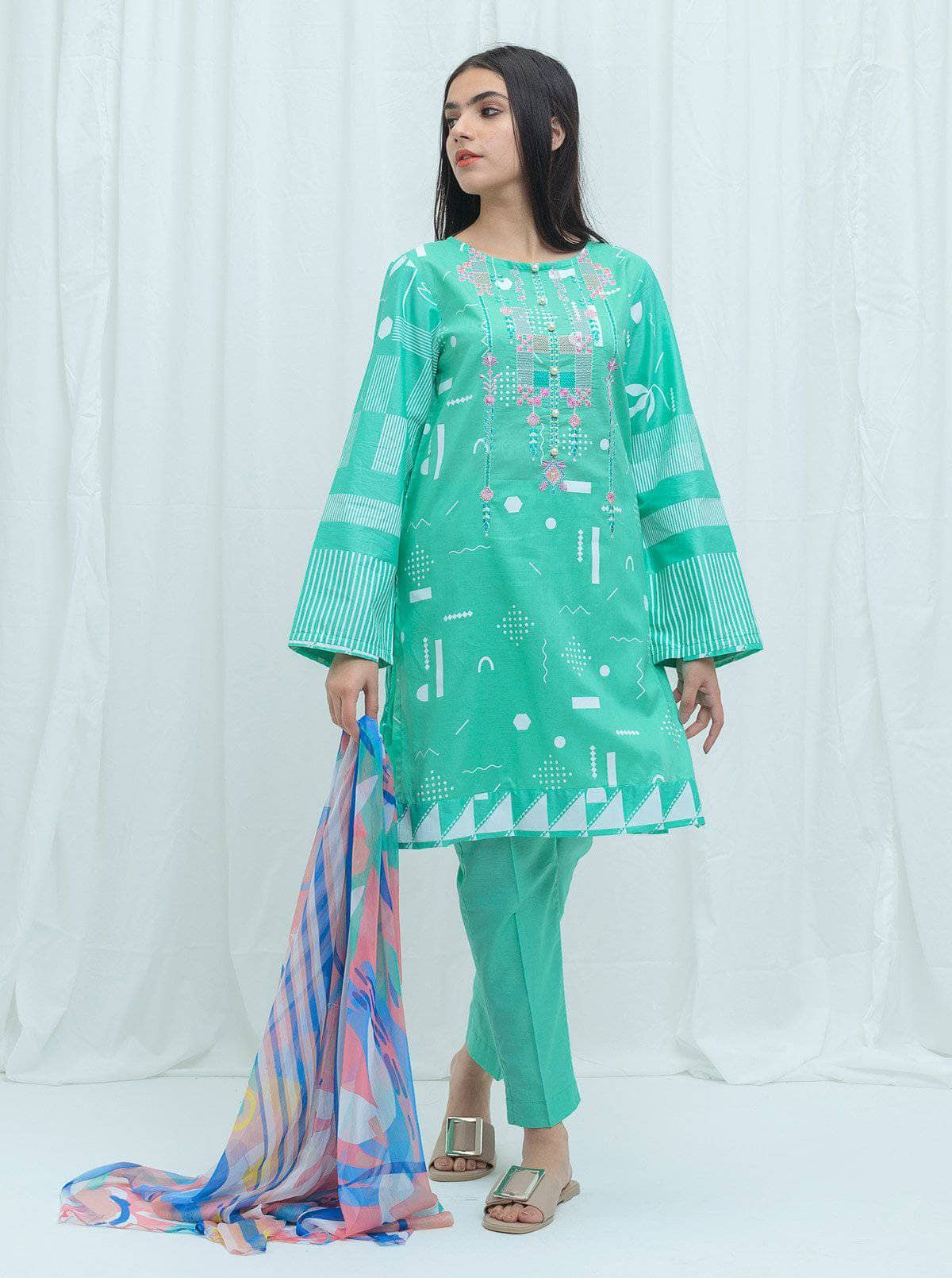 img_beechtree_lawn_2021_awwal_boutique