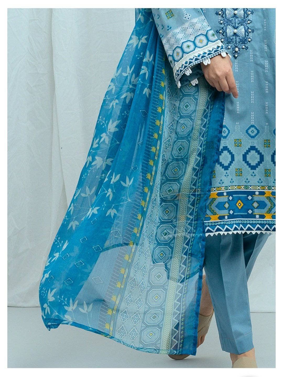 img_beechtree_lawn_2021_awwal_boutique
