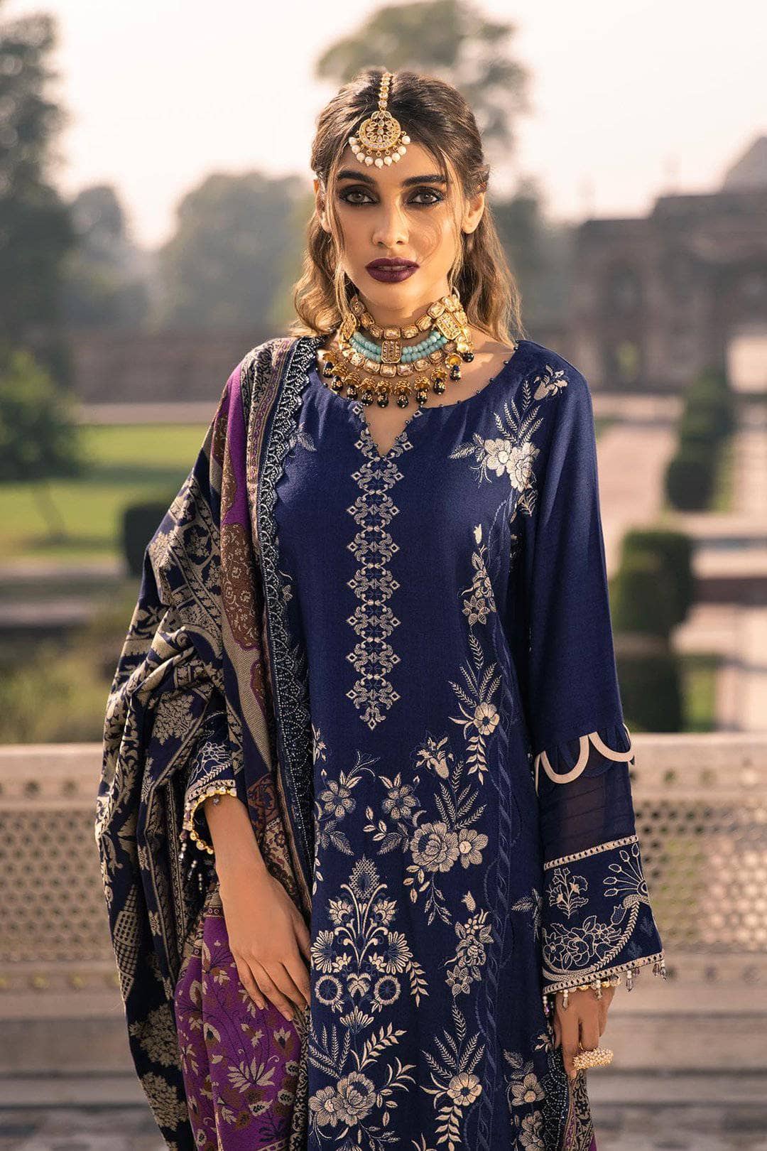 img_nureh_exclusive_shawl_collection_awwal_boutique