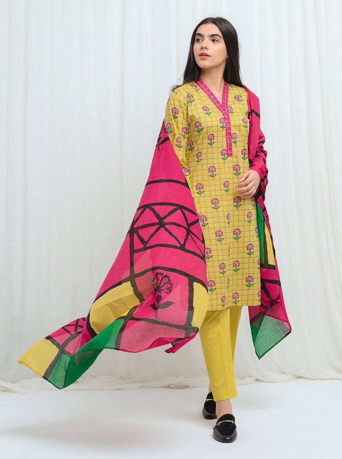 img_beechtree_lawn_2021_awwal_boutique