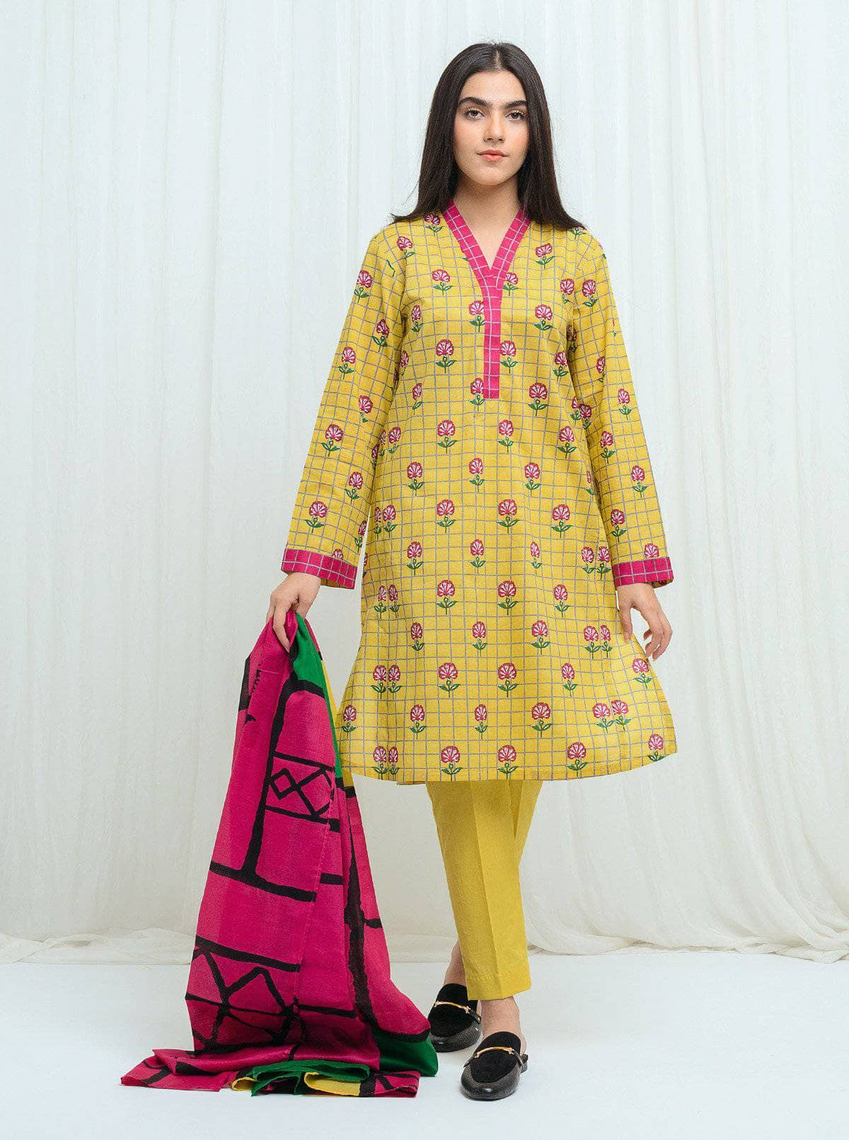 img_beechtree_lawn_2021_awwal_boutique