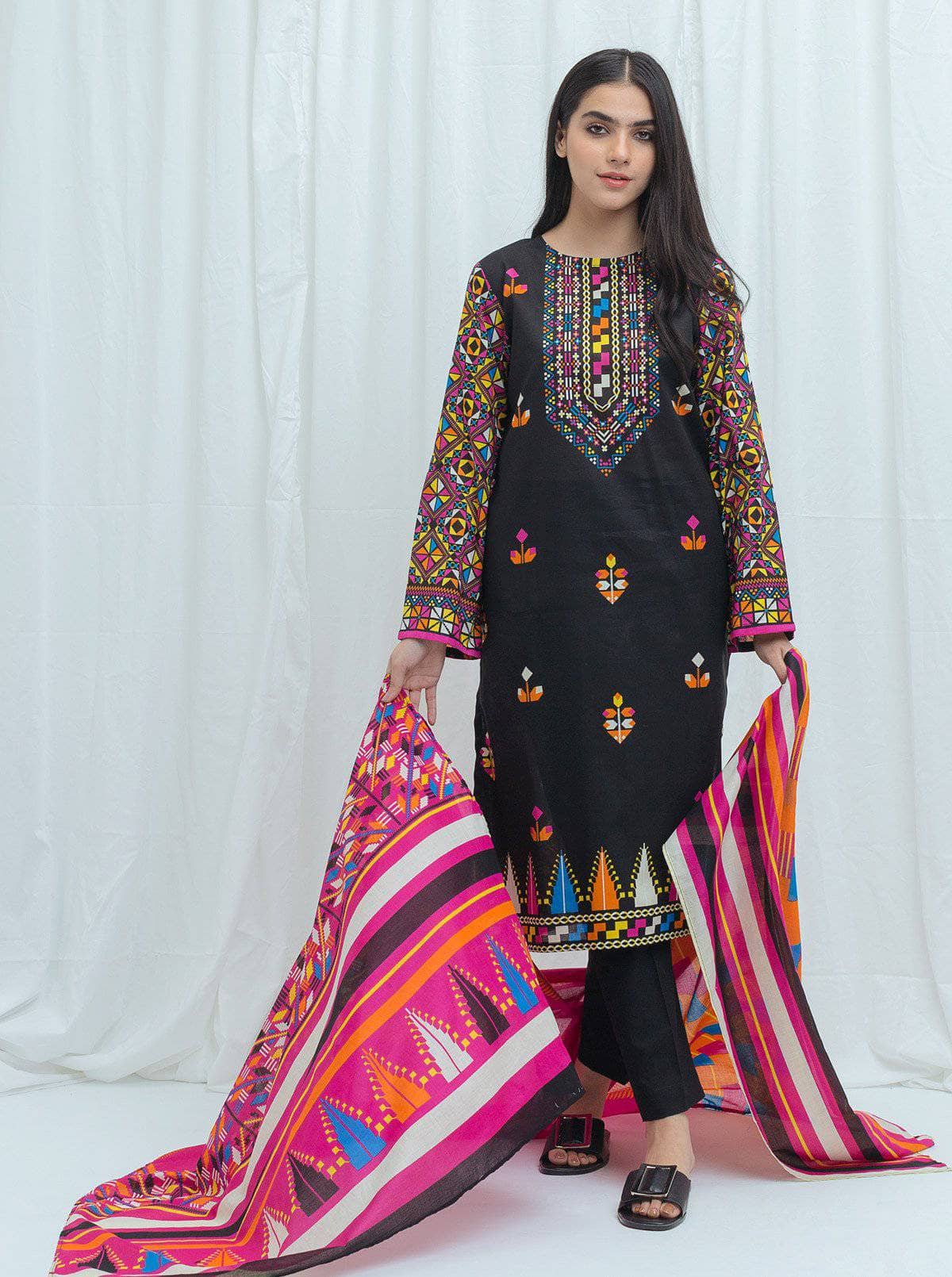 img_beechtree_lawn_2021_awwal_boutique