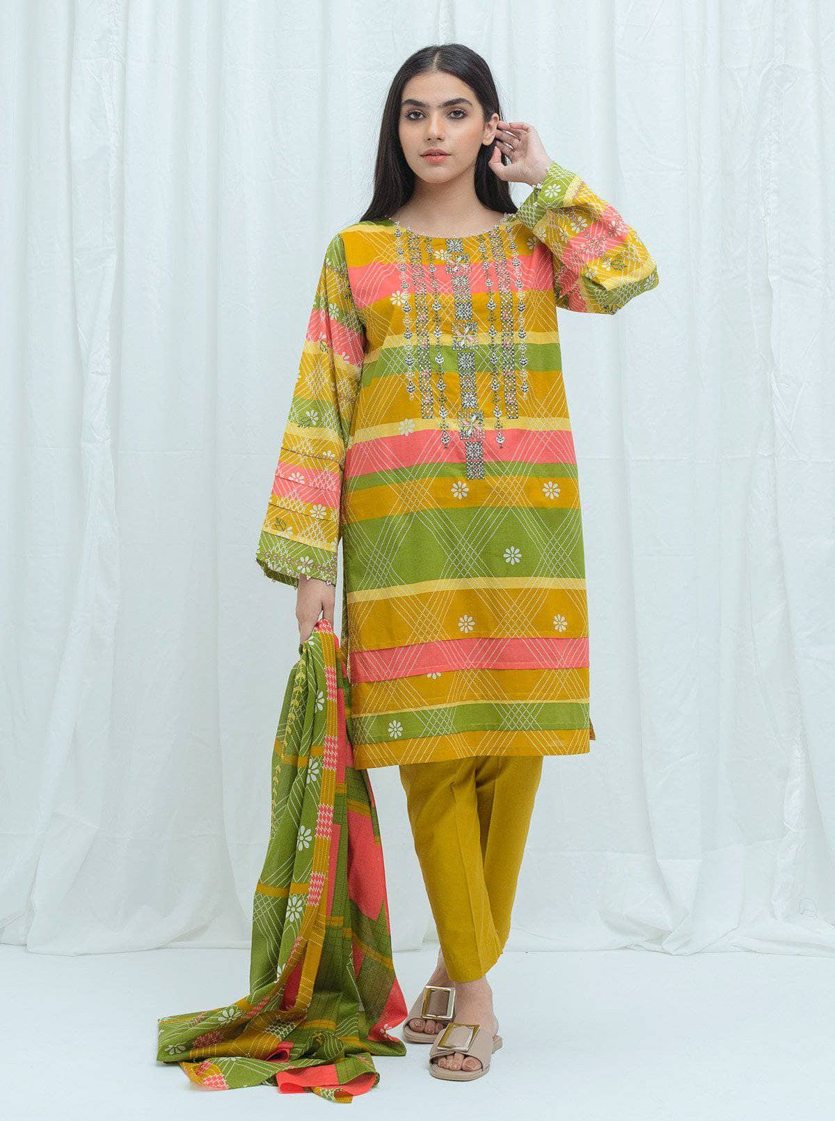 img_beechtree_lawn_2021_awwal_boutique