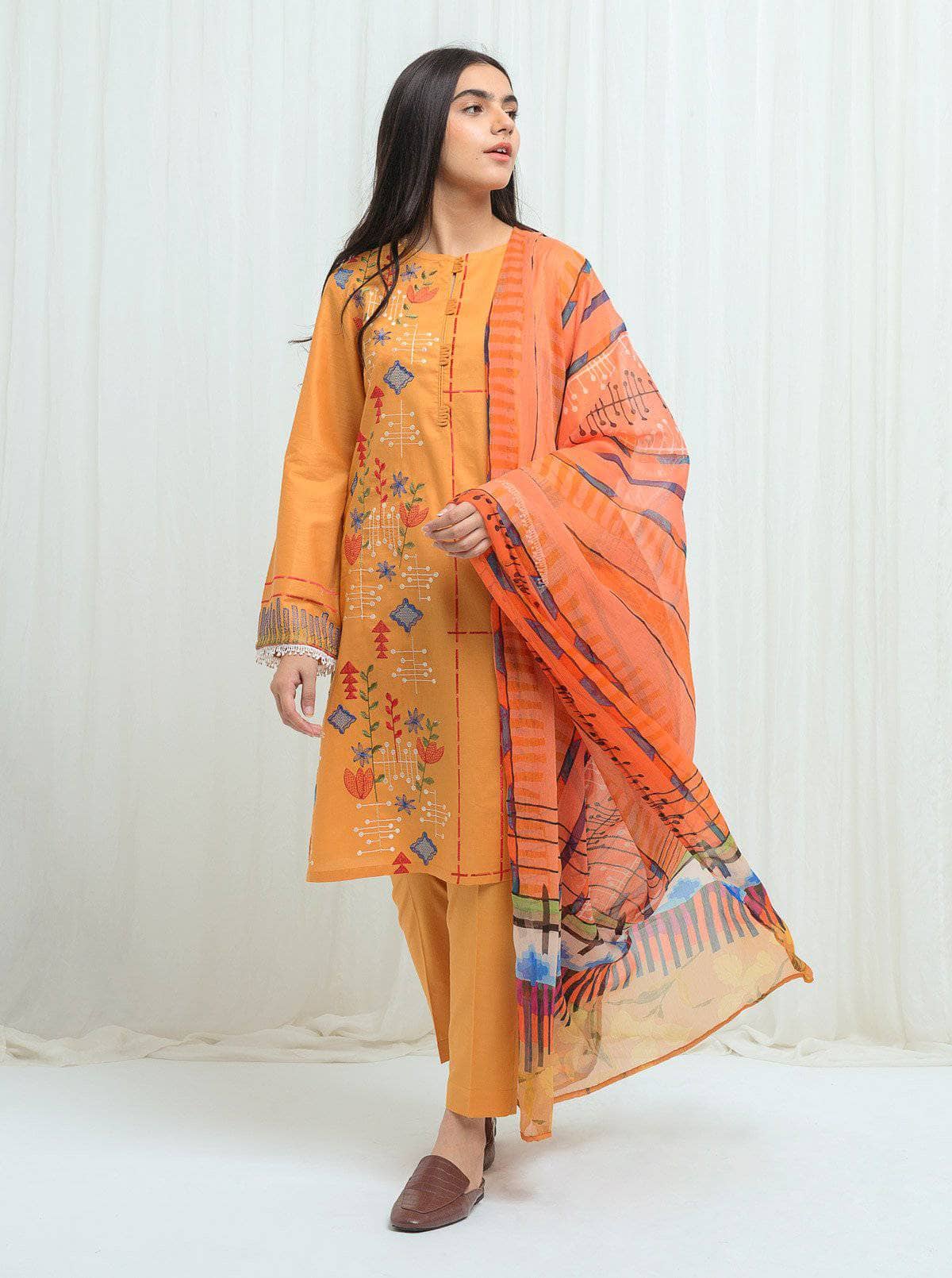 img_beechtree_lawn_2021_awwal_boutique