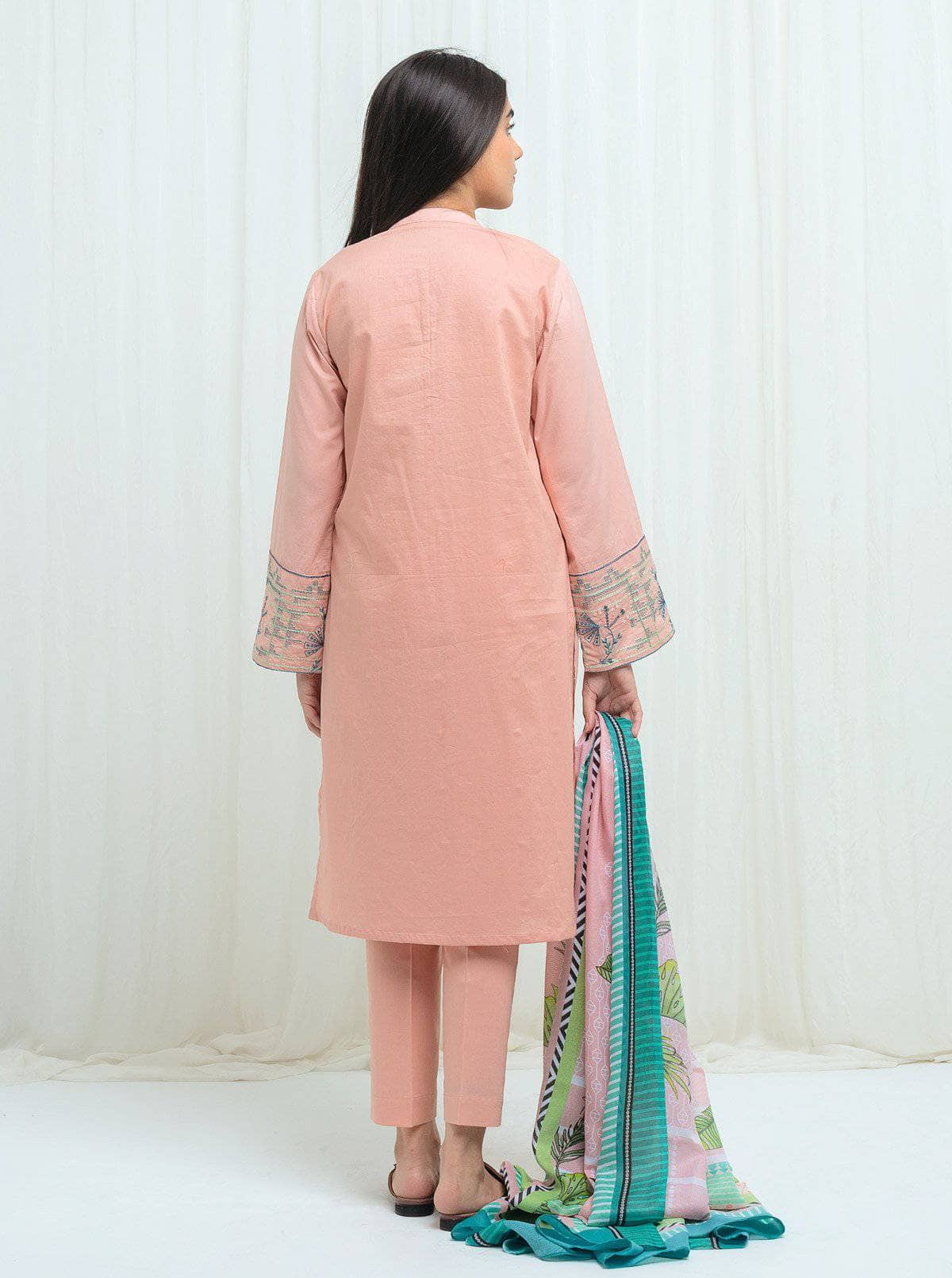 img_beechtree_lawn_2021_awwal_boutique