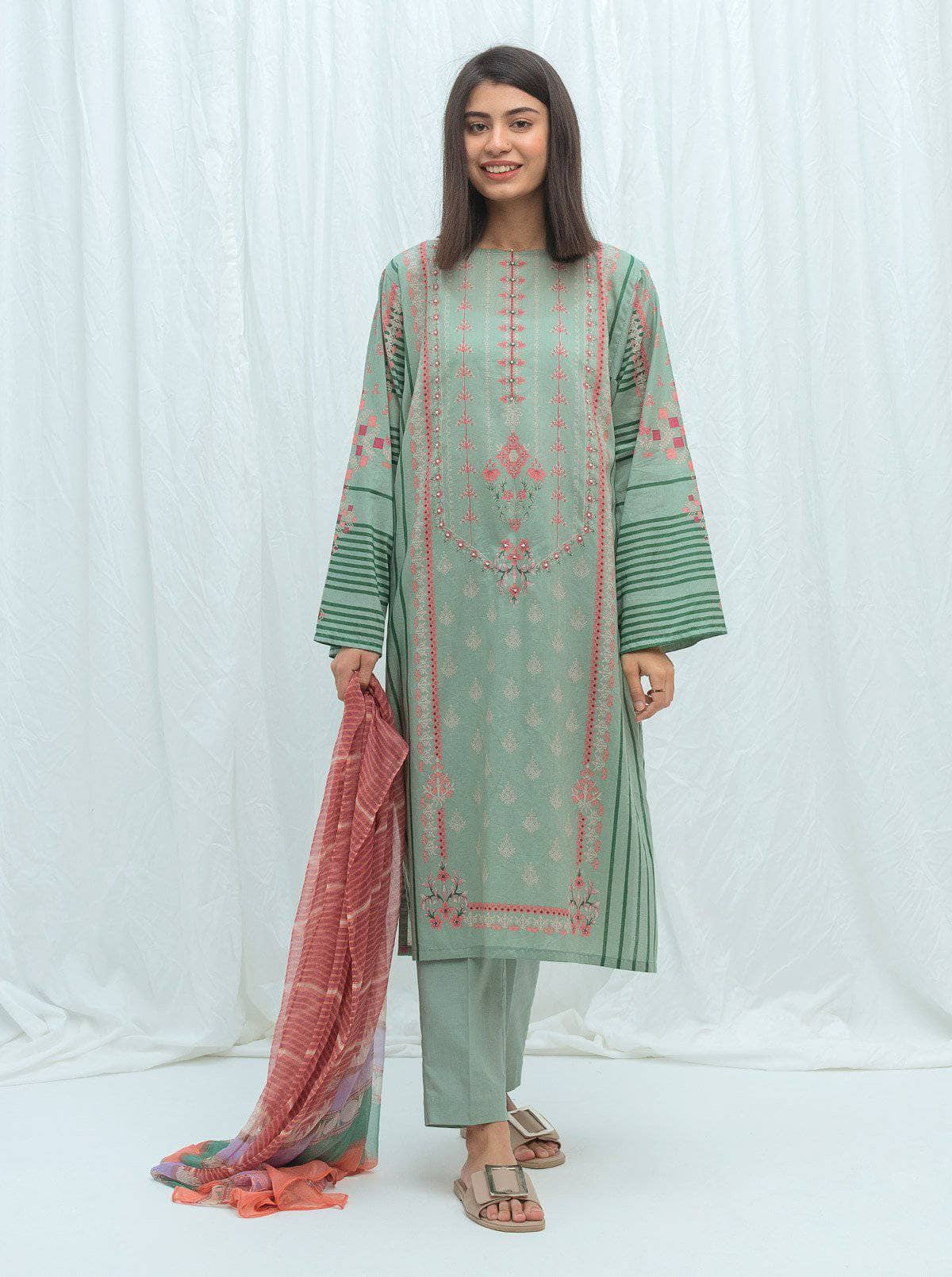 img_beechtree_lawn_2021_awwal_boutique