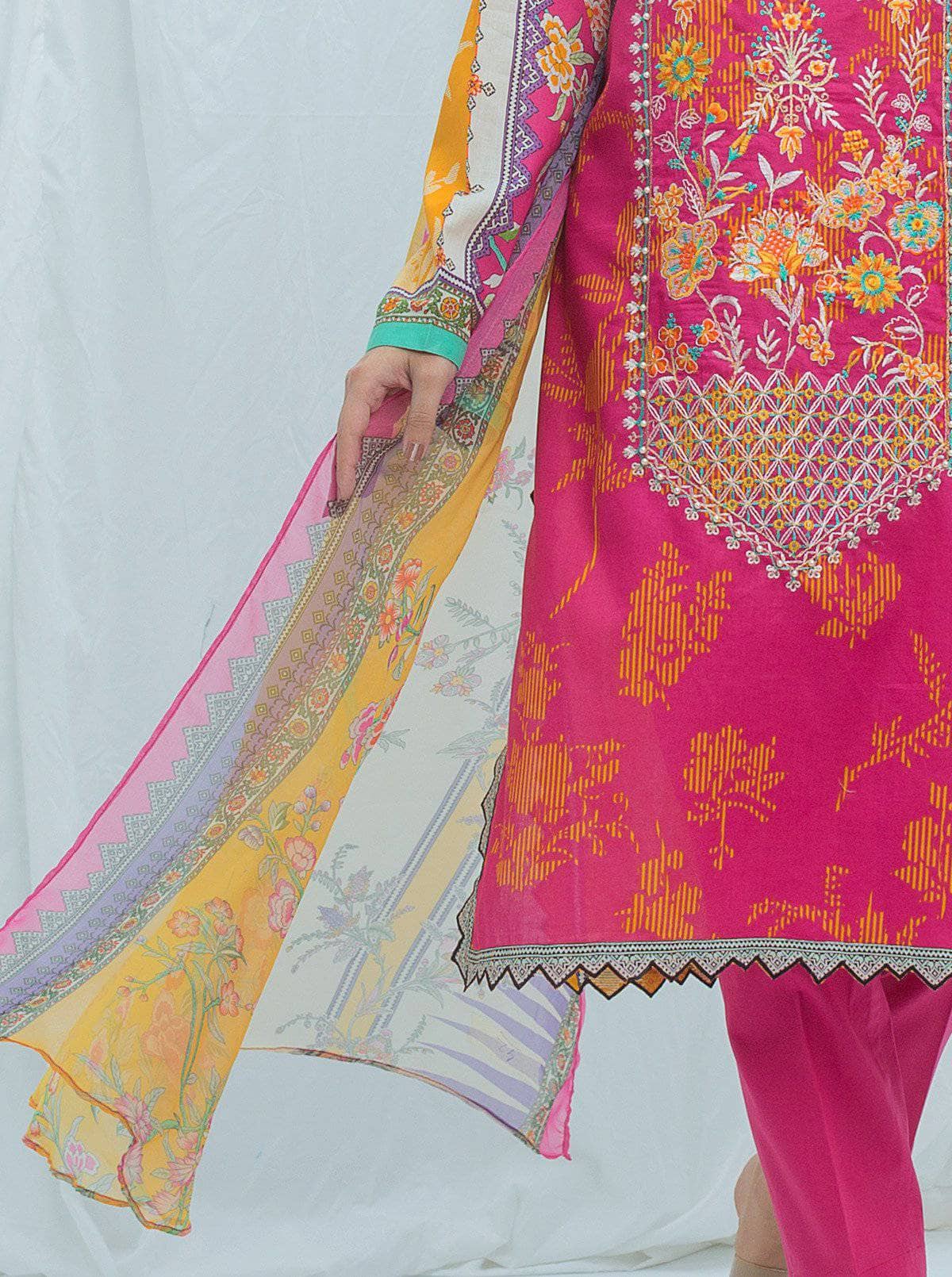 img_beechtree_lawn_2021_awwal_boutique