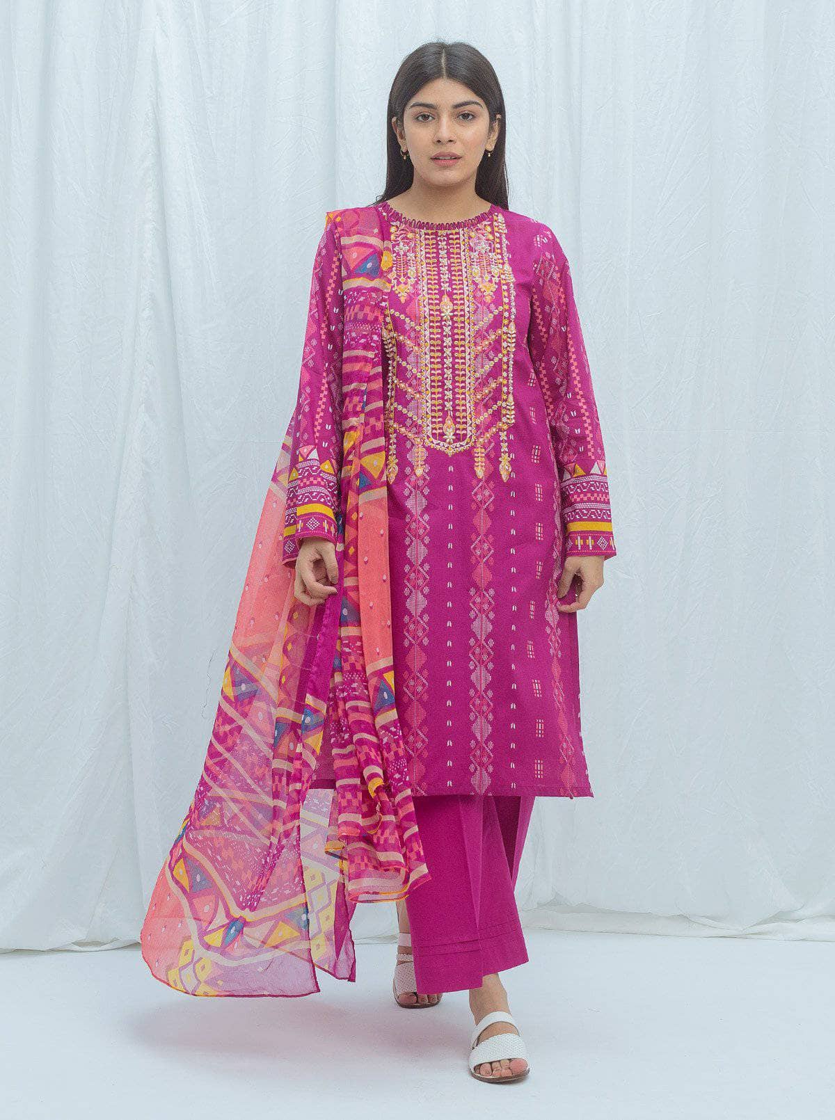 img_beechtree_lawn_2021_awwal_boutique