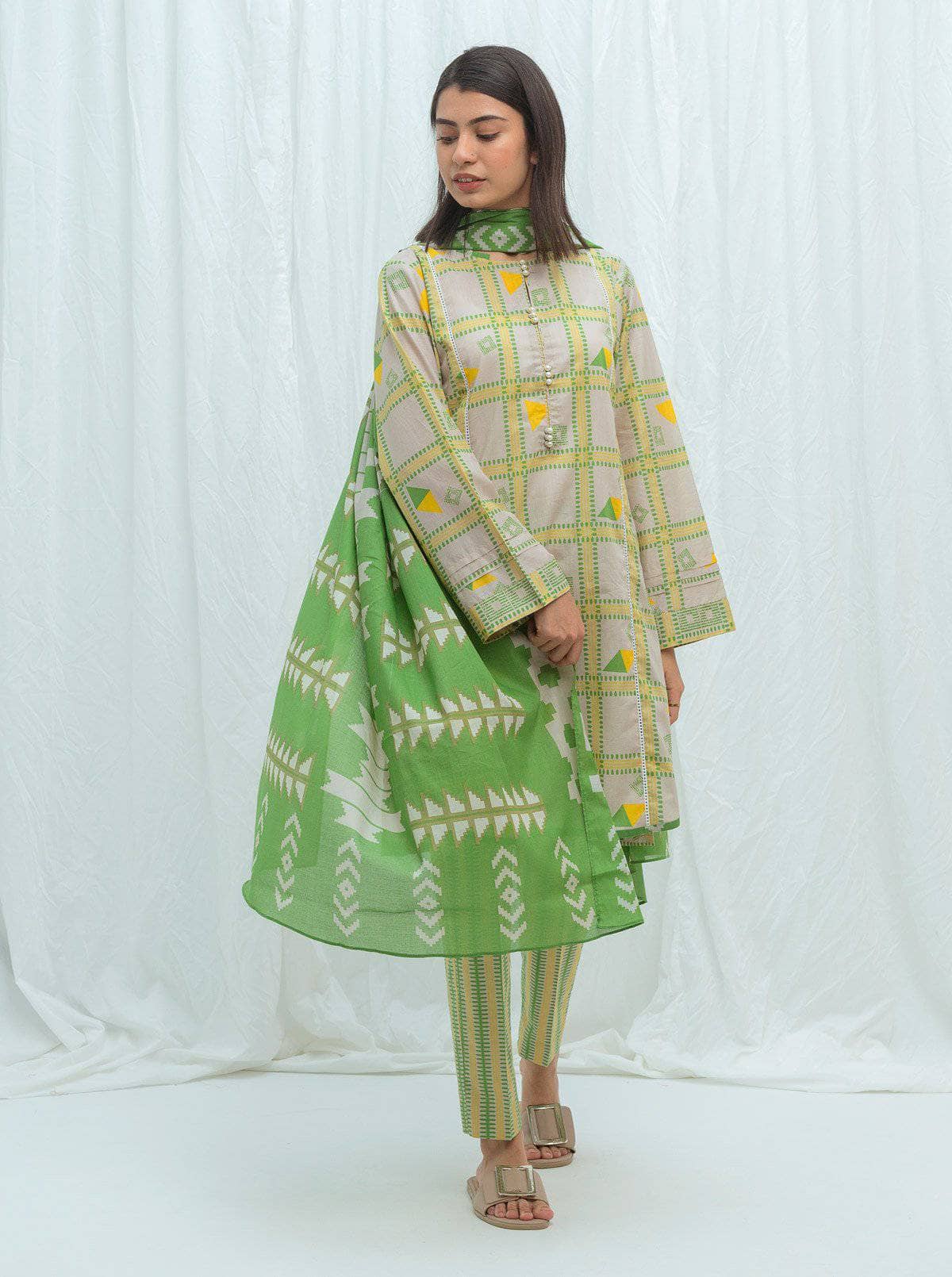 img_beechtree_lawn_2021_awwal_boutique