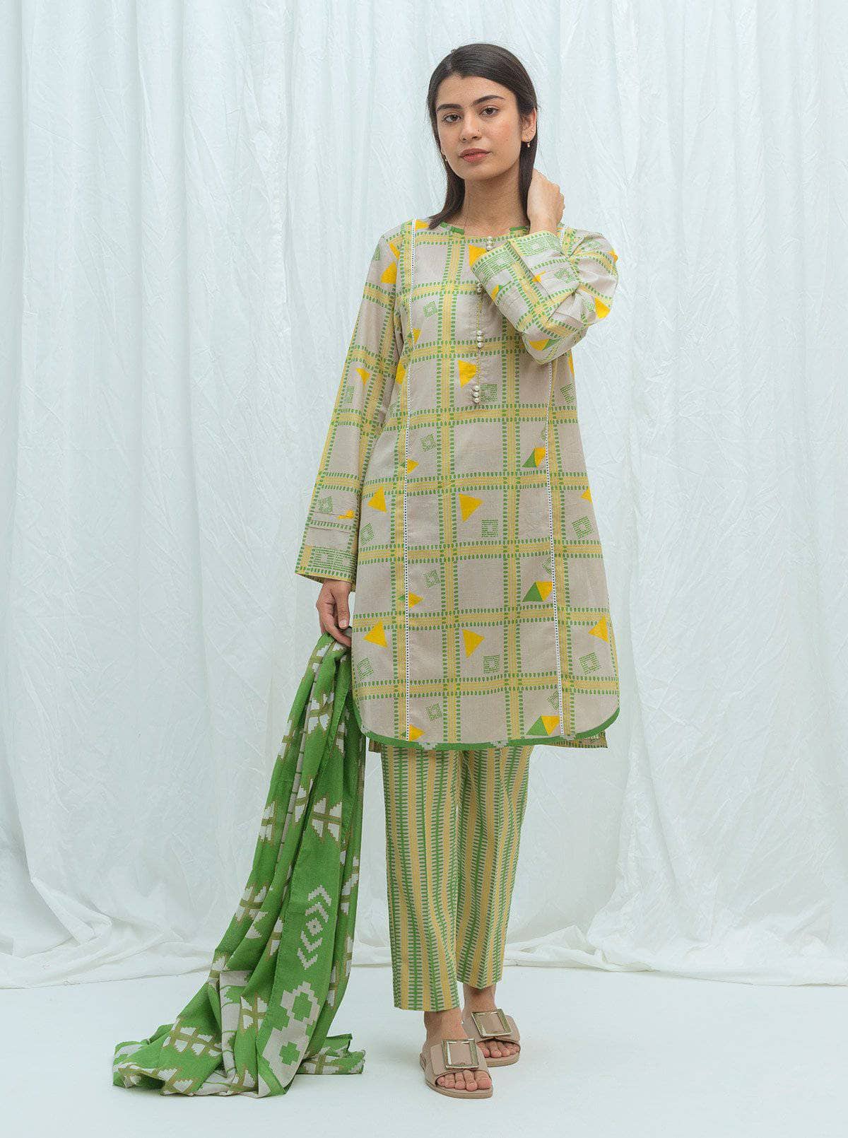 img_beechtree_lawn_2021_awwal_boutique
