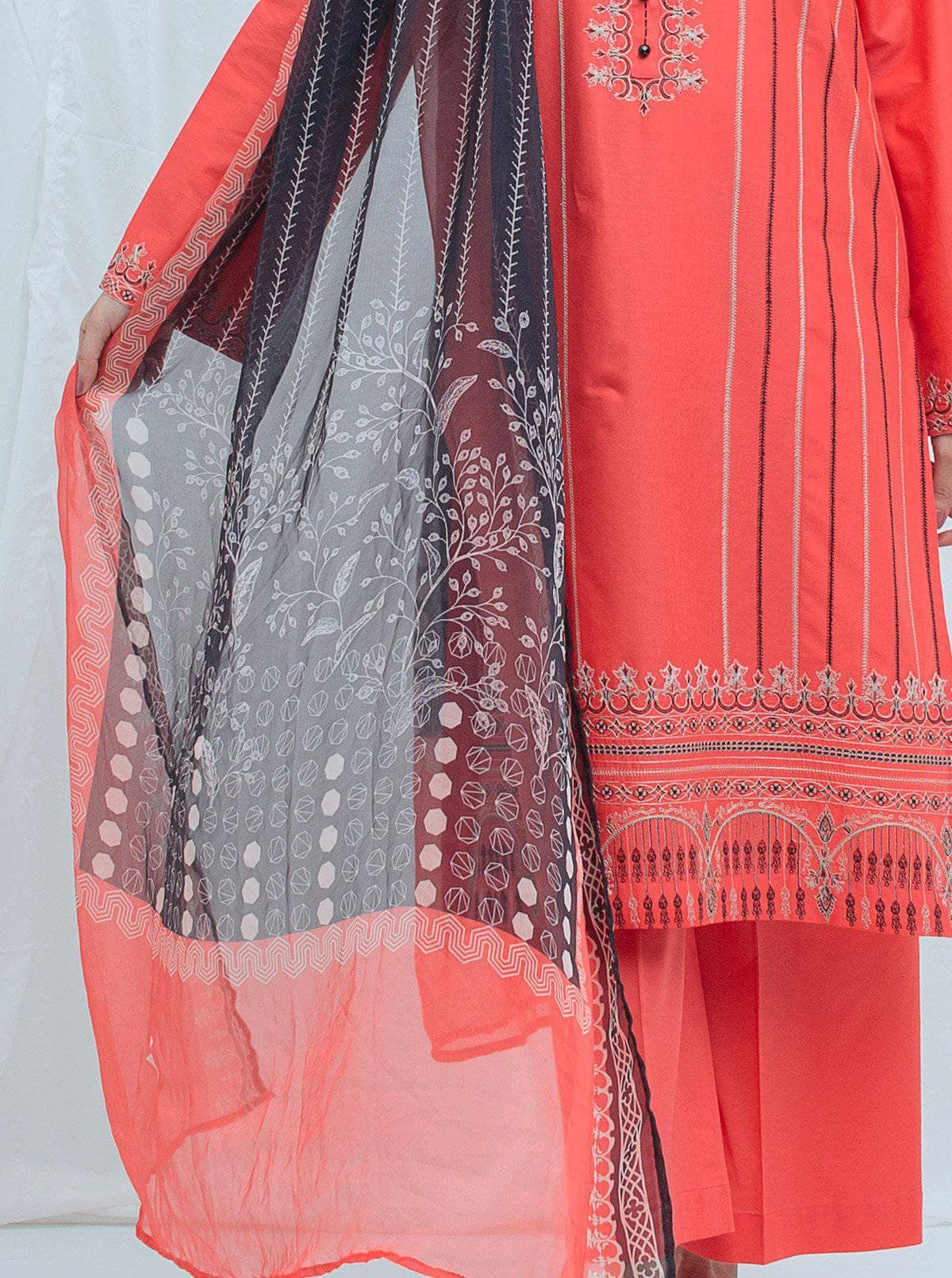 img_beechtree_lawn_2021_awwal_boutique