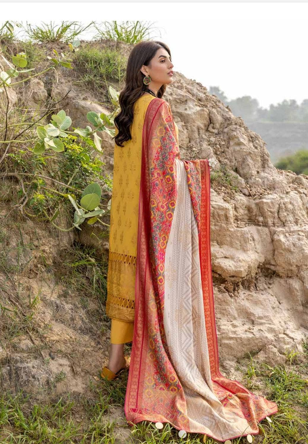 img_marina_jacquard_shawl_collection_by_charizma_awwal_boutique