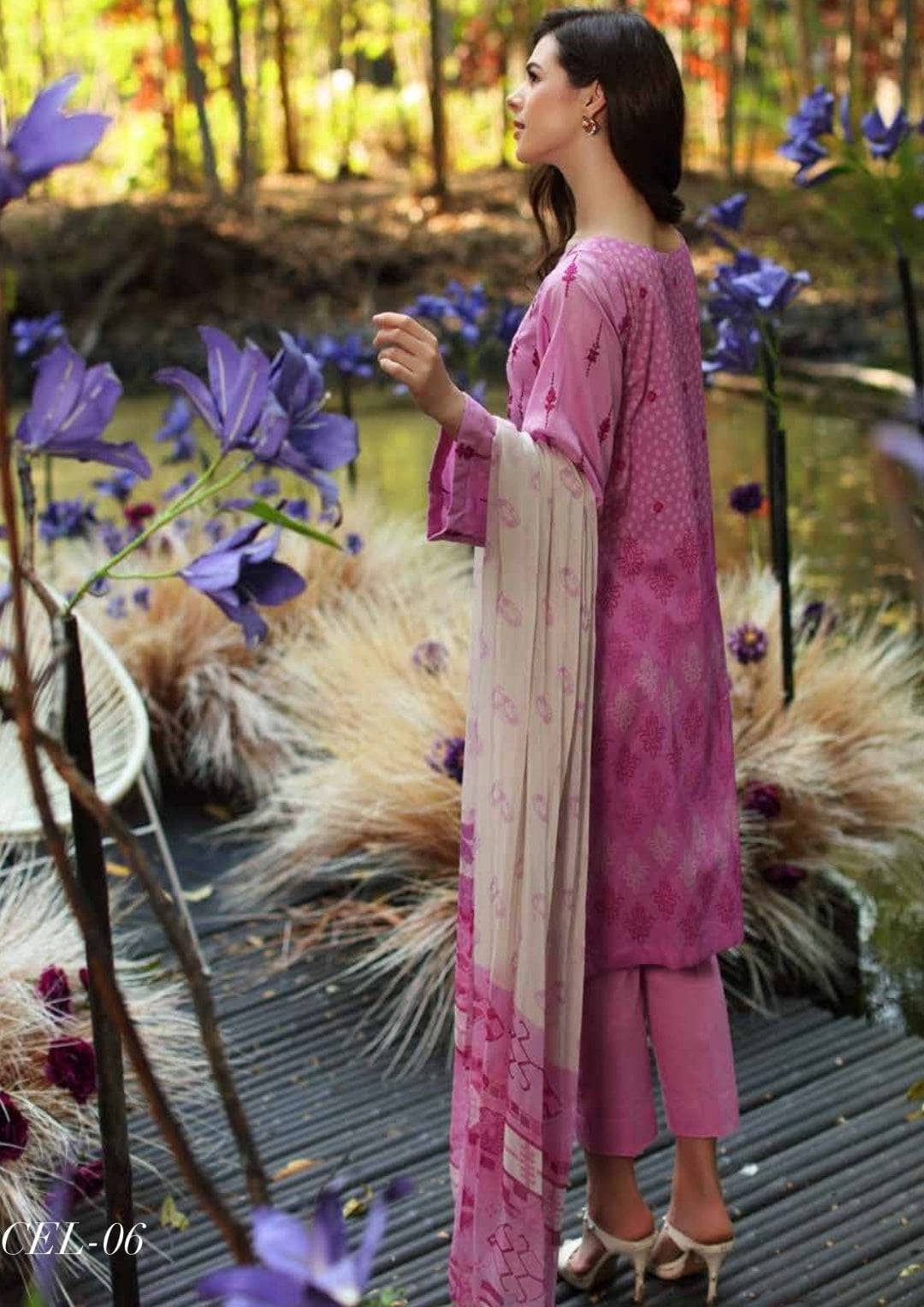 img_charizma_embroidered_lawn_22_awwal_boutique