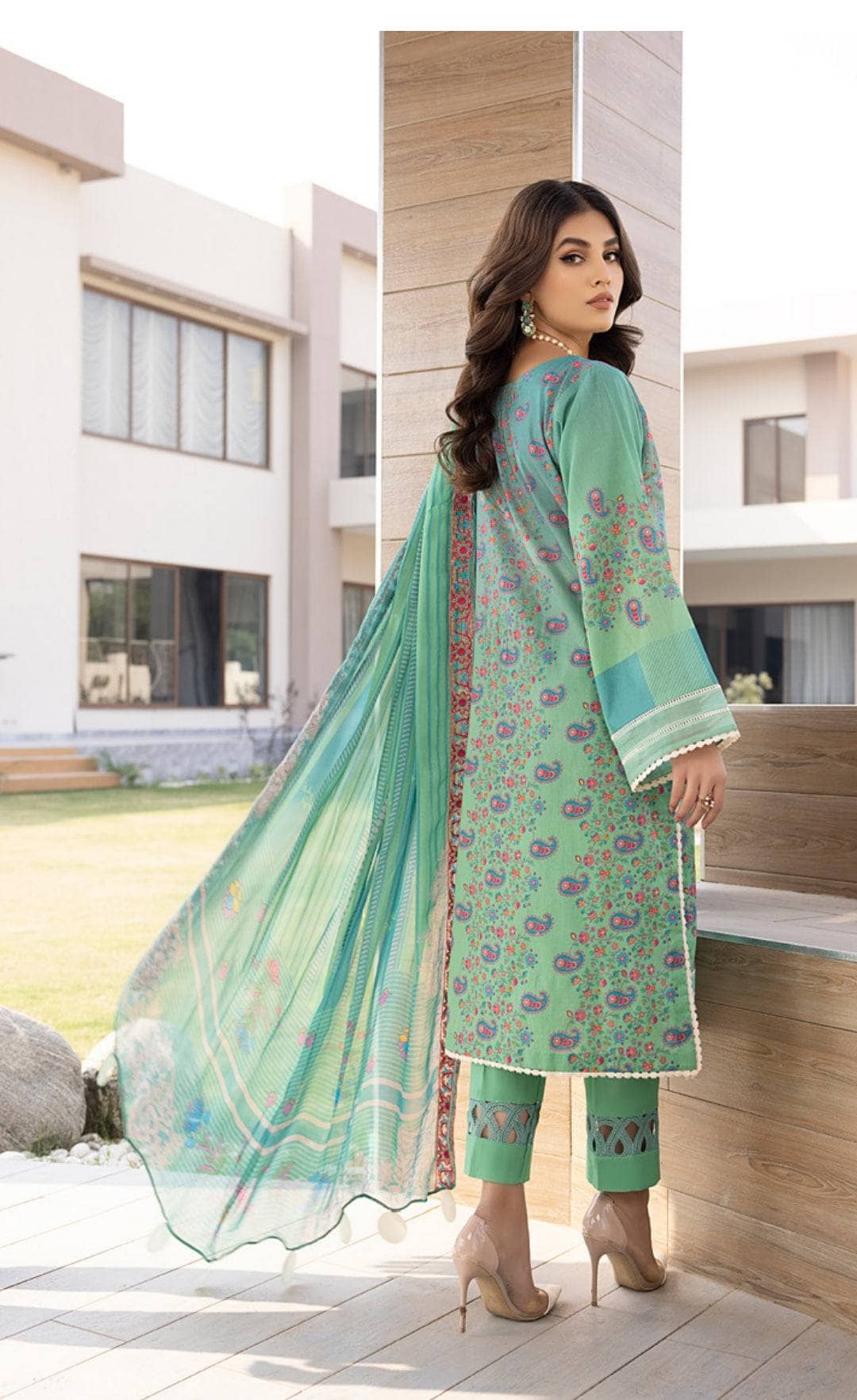 img_charizma_combination_lawn_awwal_boutique_awwal_boutique