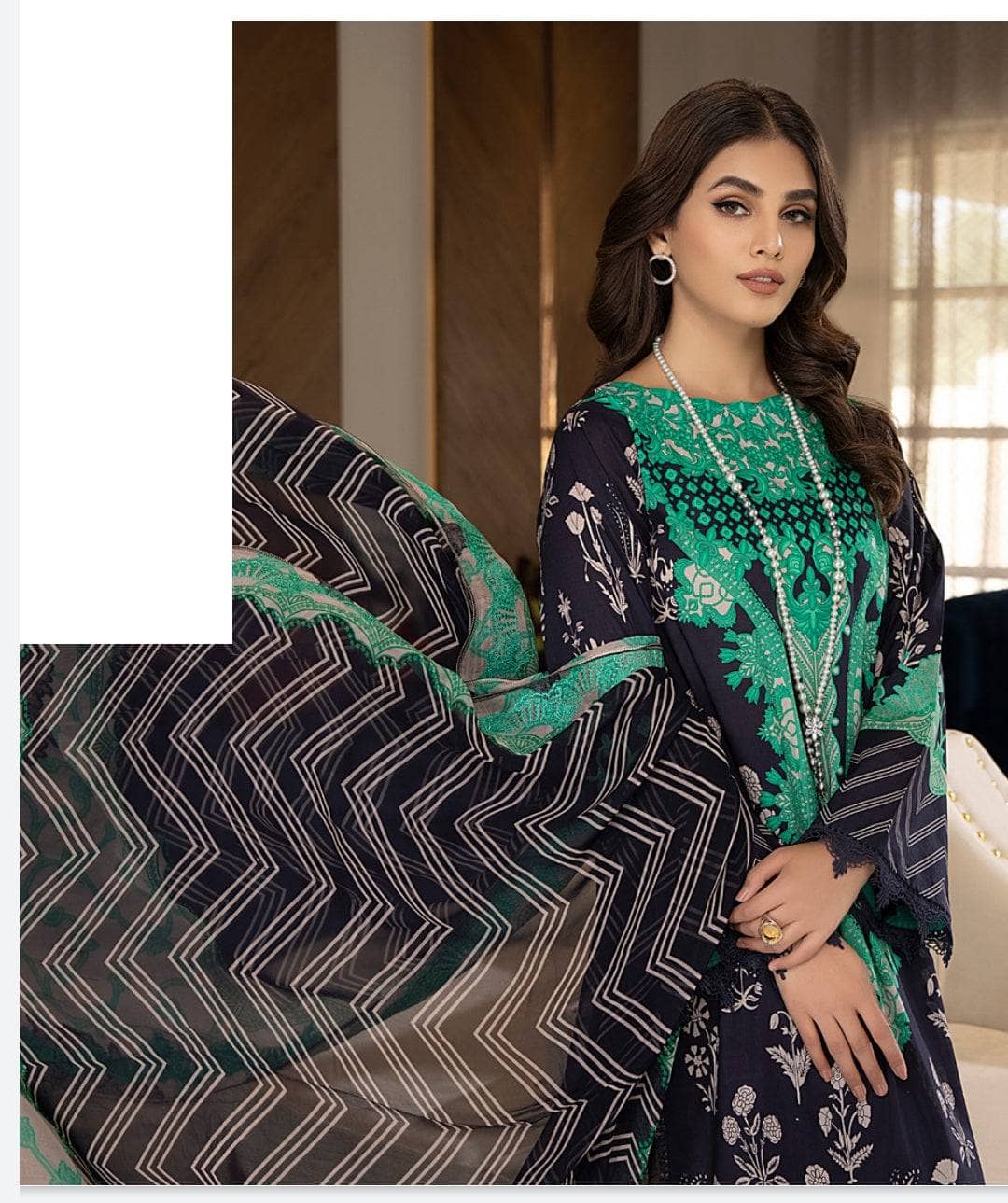 img_charizma_combination_lawn_awwal_boutique_awwal_boutique