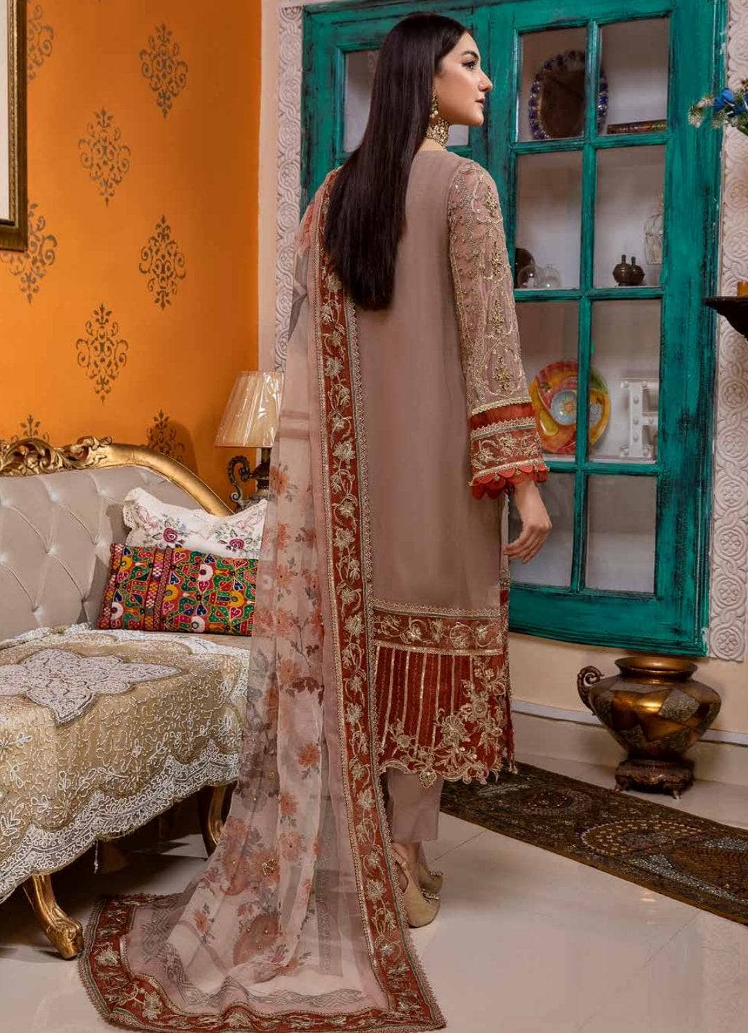 img_charizma_dastan_e_jashn_awwal_boutique