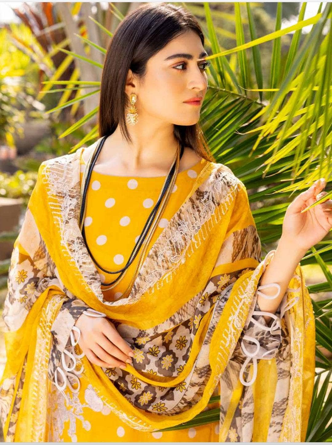 img_charizma_combination_lawn_23_awwal_boutique