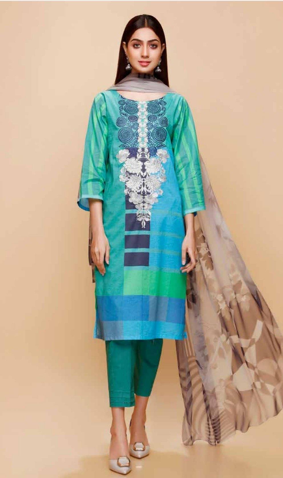 img_charizma_infinity_lawn_collection_awwal_boutique