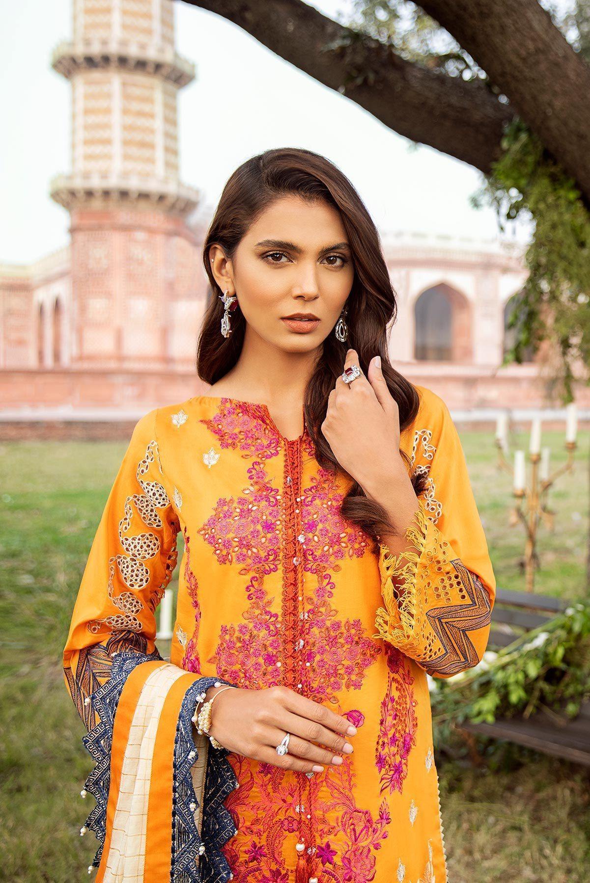img_charizma_signature_lawn_collection_awwal_boutique