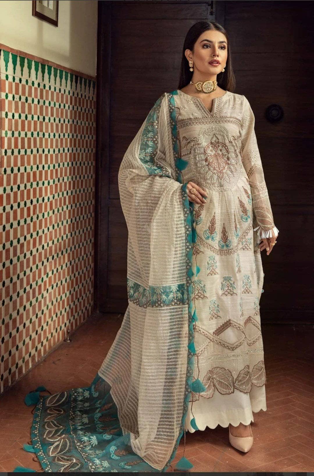 Restocked/Charizma Signature Eid Lawn/ED 05