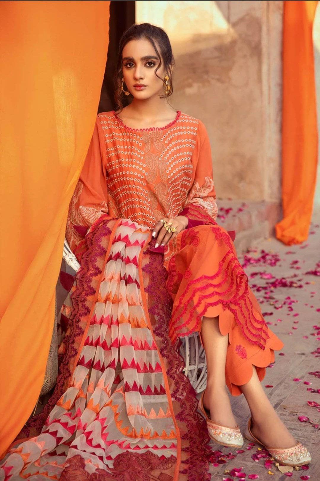 img_charizma_signature_lawn_2021_awwal_boutique